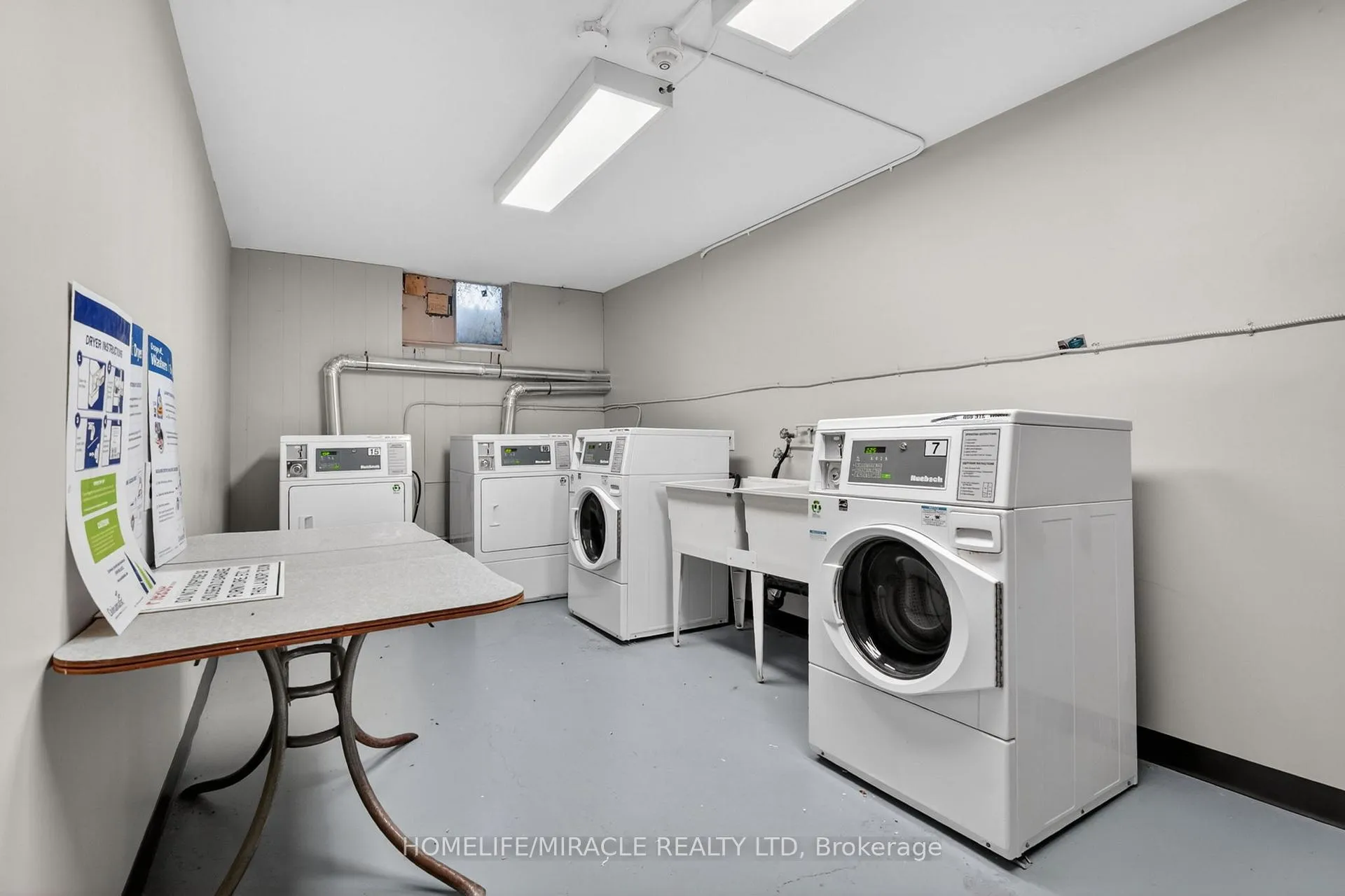 Photo 18 of Unit 5, 456 Carlton Street, St. Catharines, Facer — HOMEH