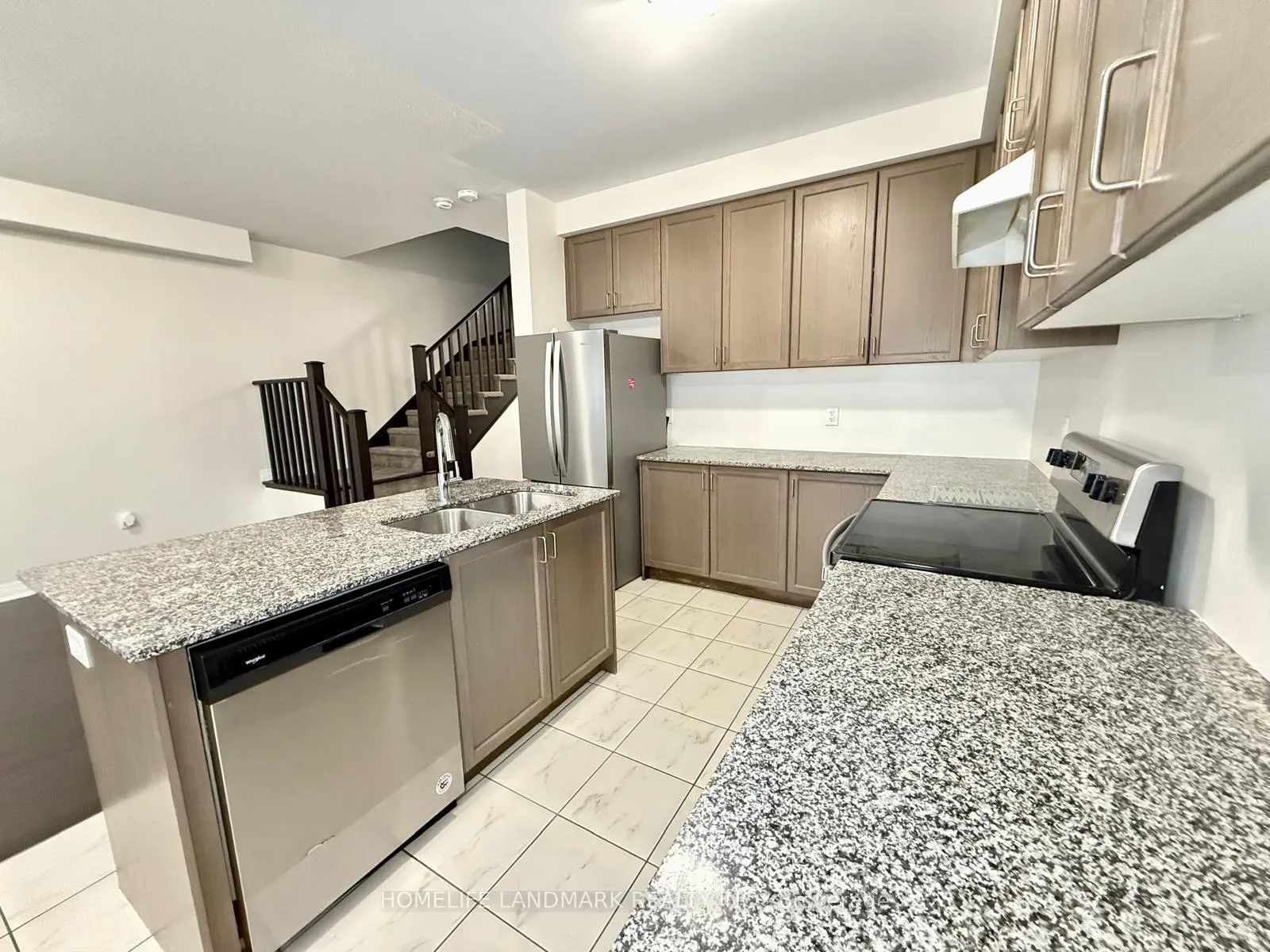 Photo 13 of 4186 Cherry Heights Boulevard, Lincoln, Beamsville — HOMEH