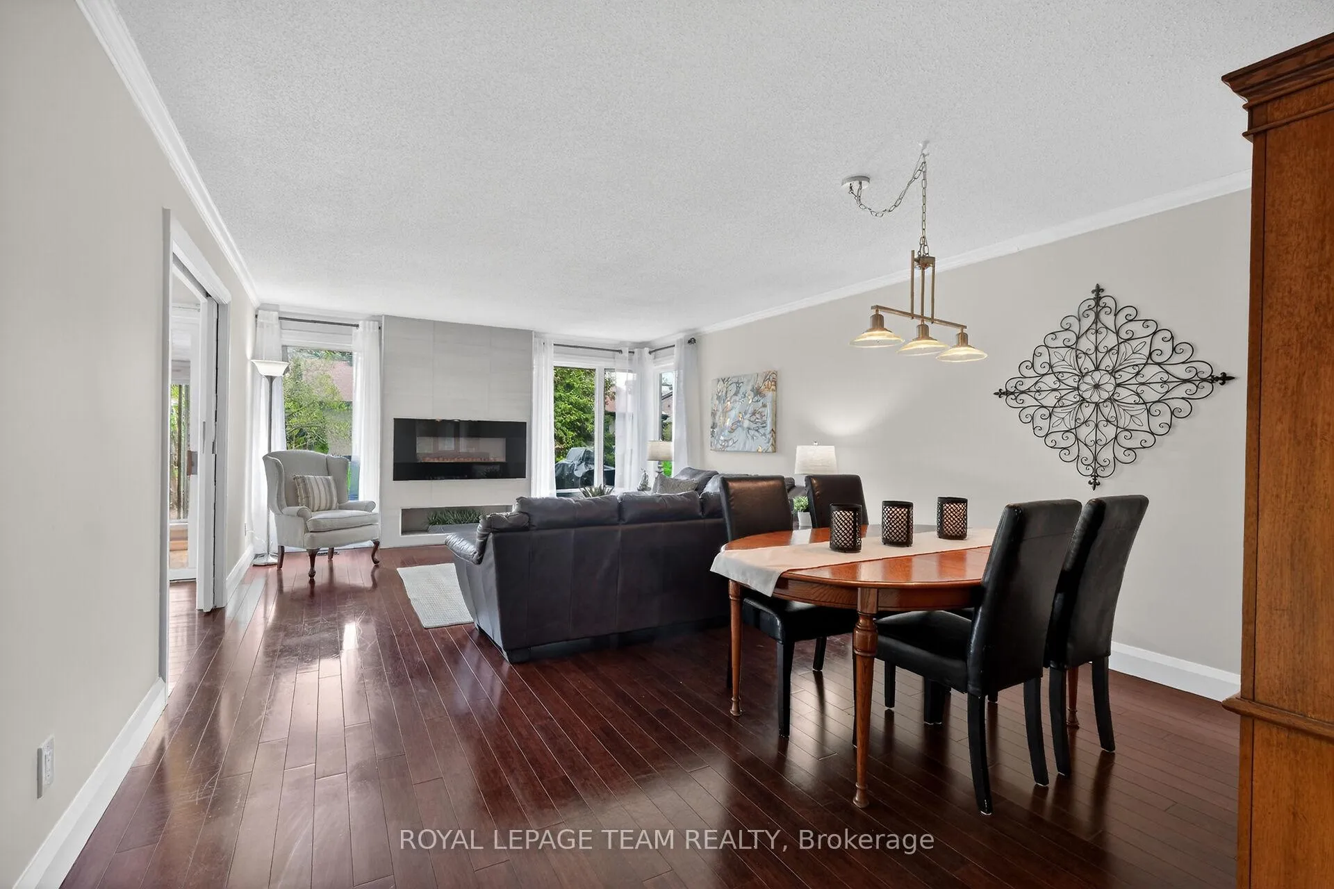 Photo 4 of 10 Pebble Beach Court, Ottawa, Stittsville (Central) — HOMEH