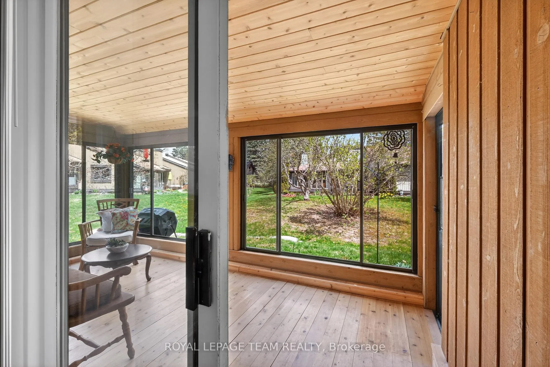 Photo 15 of 10 Pebble Beach Court, Ottawa, Stittsville (Central) — HOMEH