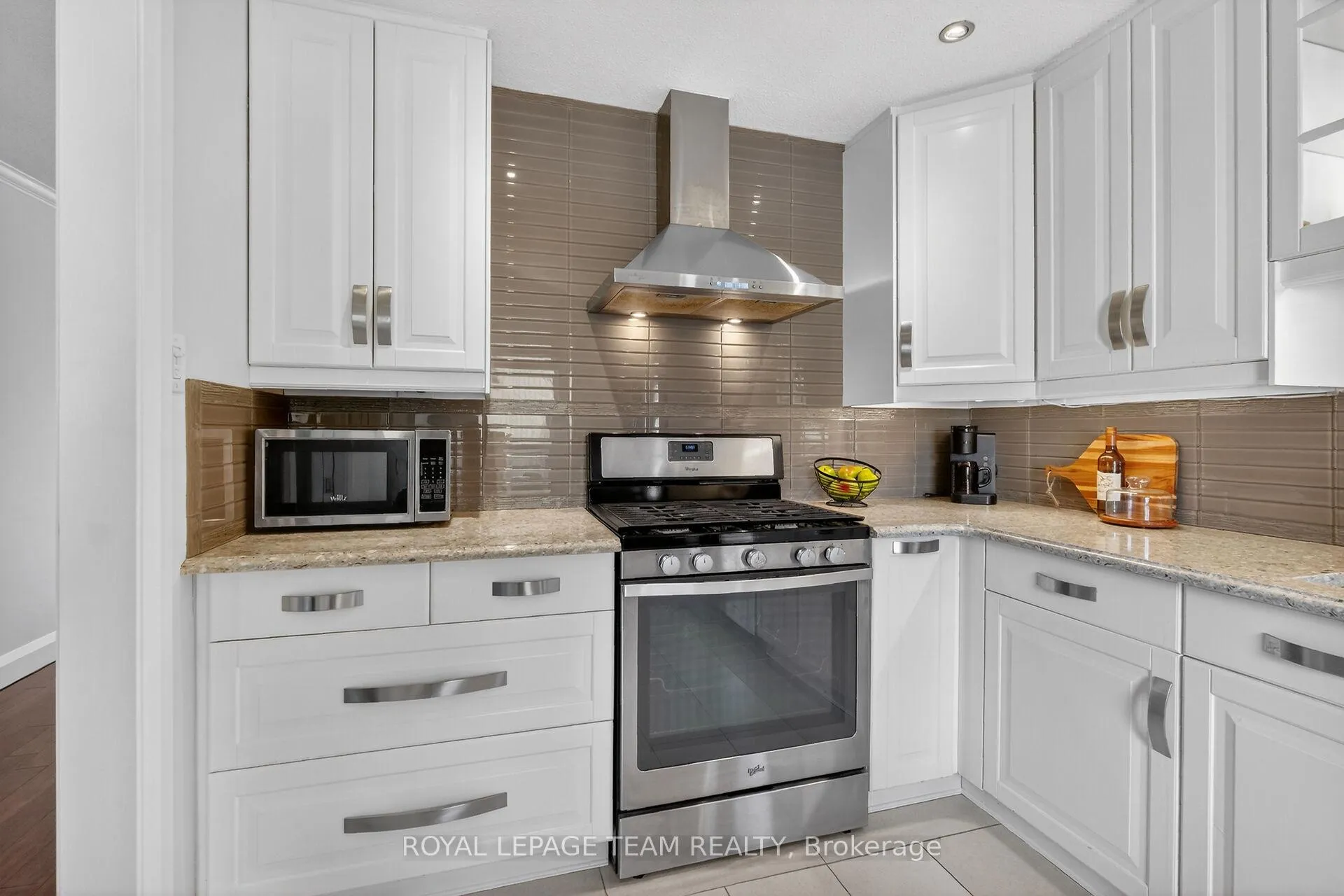 Photo 18 of 10 Pebble Beach Court, Ottawa, Stittsville (Central) — HOMEH