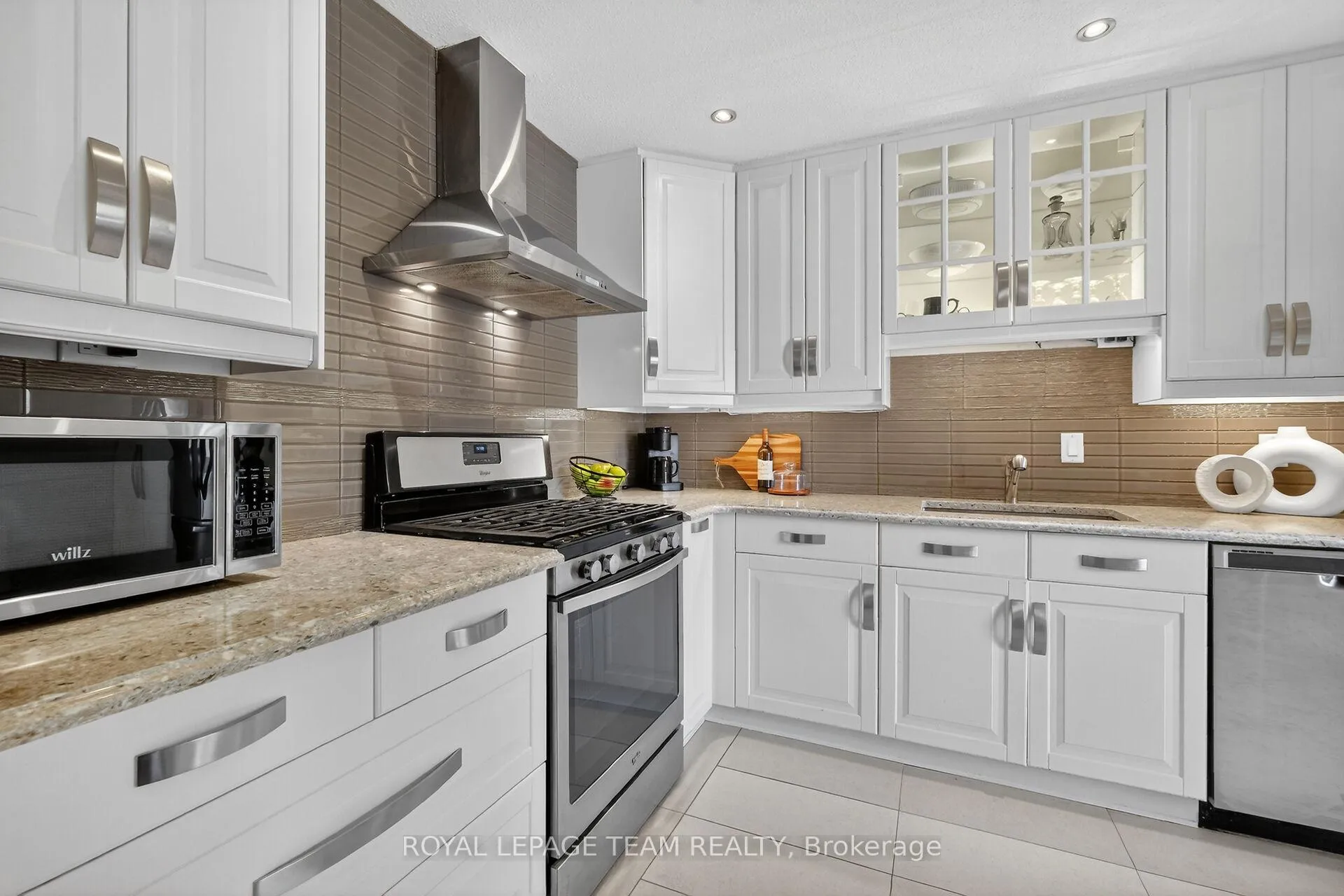 Photo 21 of 10 Pebble Beach Court, Ottawa, Stittsville (Central) — HOMEH