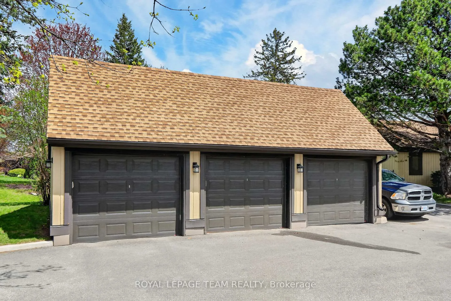 Photo 37 of 10 Pebble Beach Court, Ottawa, Stittsville (Central) — HOMEH