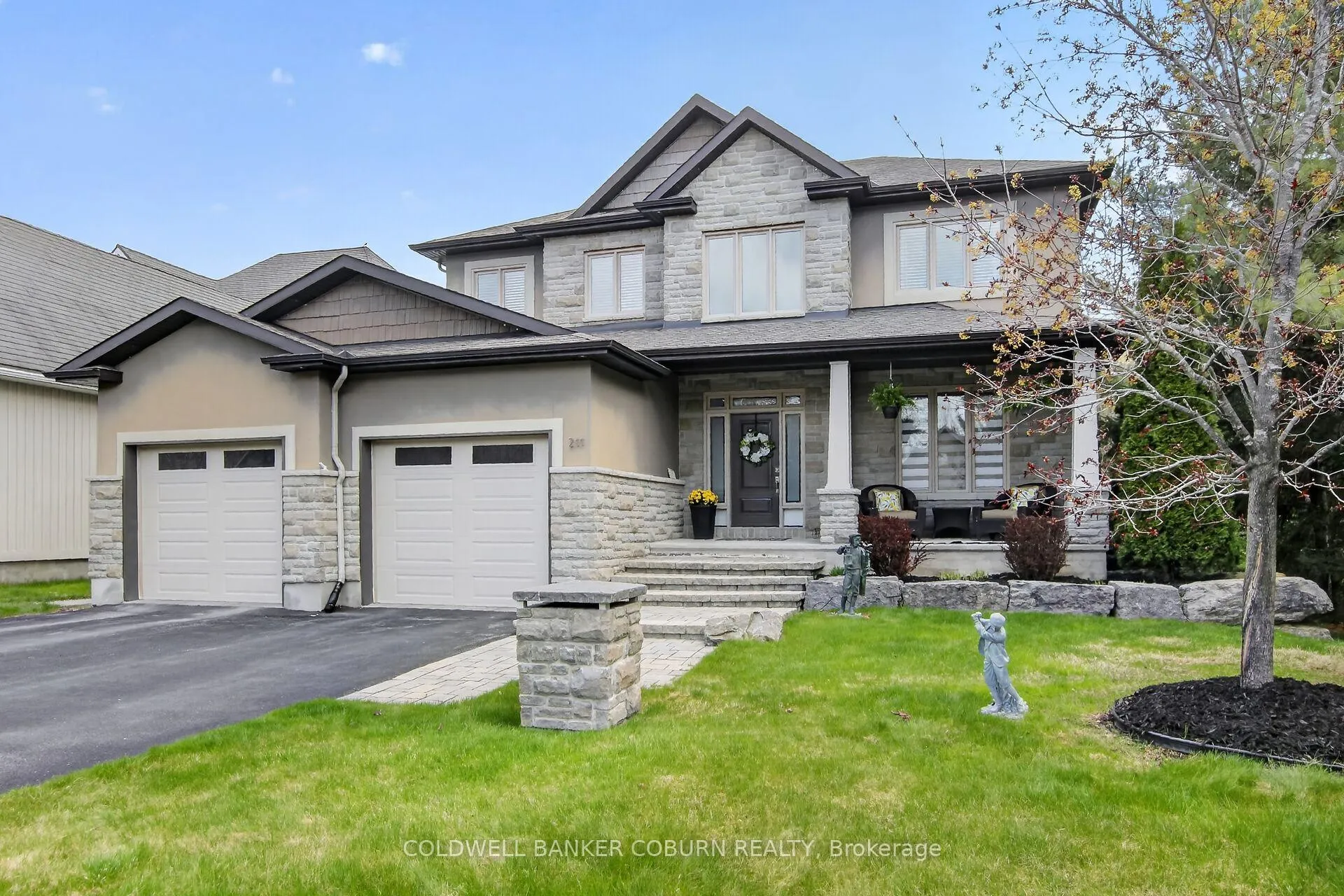 Photo 2 of 211 Jensen Court, Ottawa, Carp — HOMEH