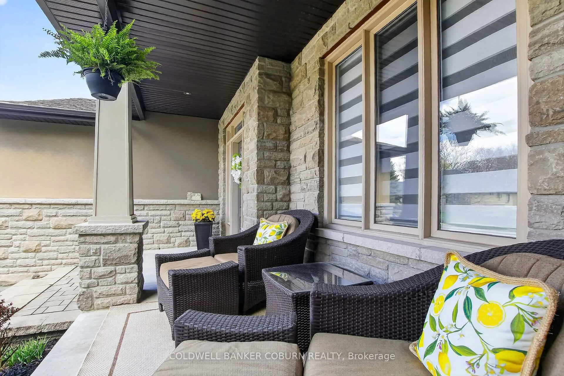 Photo 4 of 211 Jensen Court, Ottawa, Carp — HOMEH