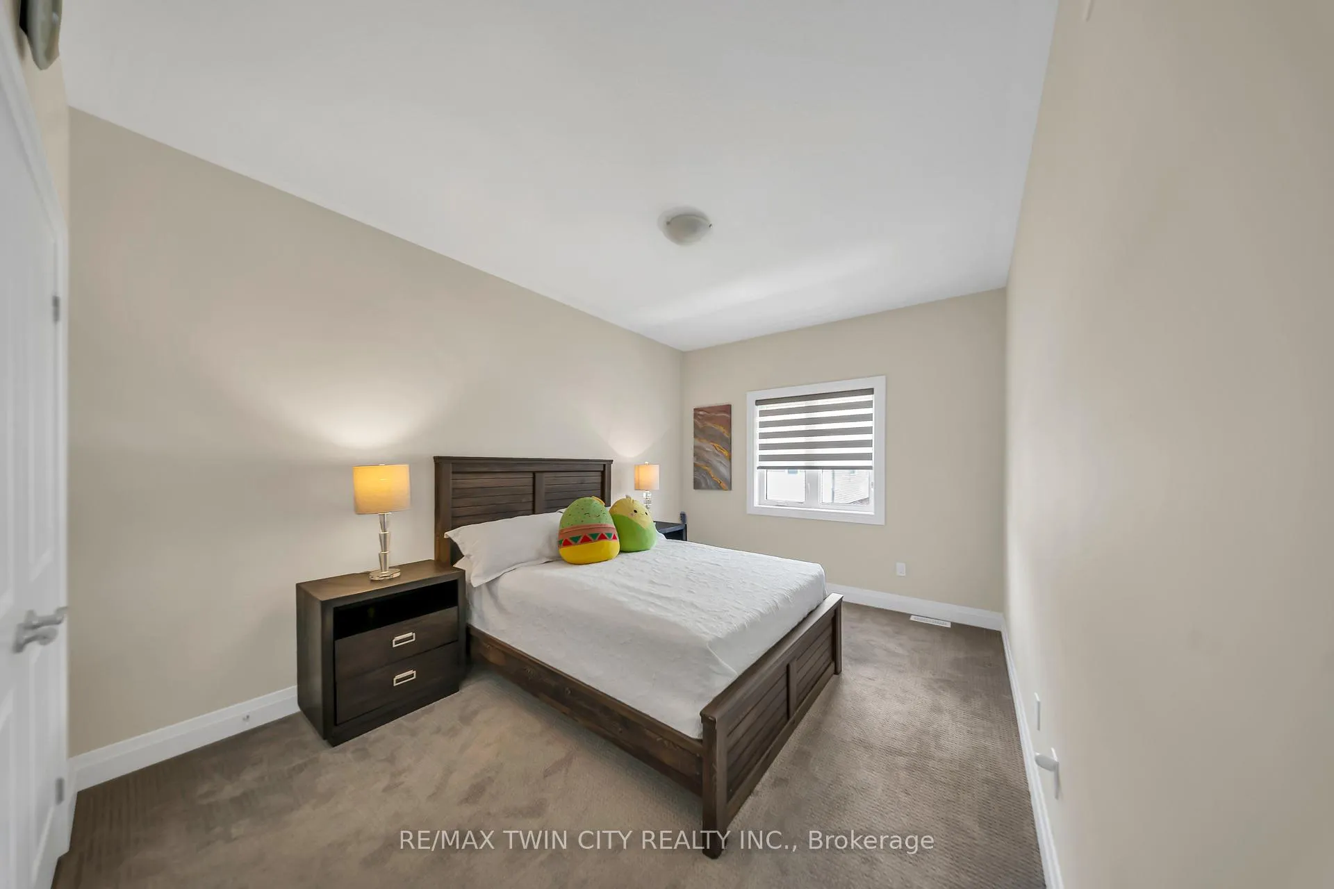 Photo 22 of 107 Monarch Woods Drive, Kitchener — HOMEH