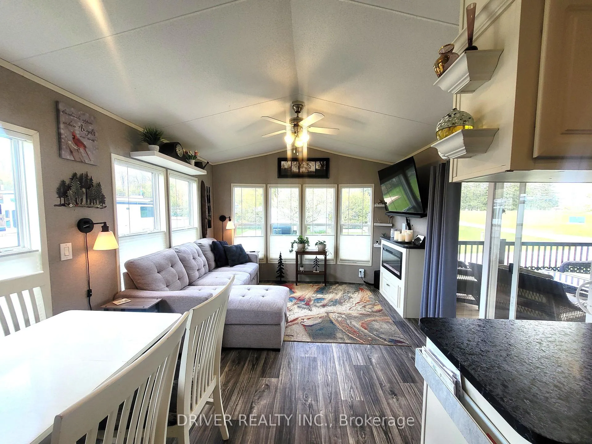 Photo 6 of Unit 89, 930 Lakeshore Road, Norfolk, Rural Houghton — HOMEH