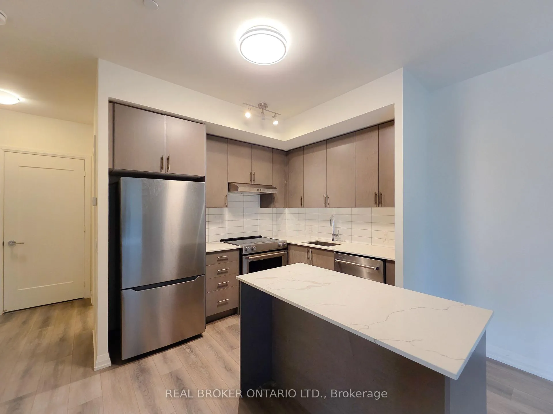 Photo 1 of Unit 618, 9000 Jane Street, Vaughan, Concord — HOMEH
