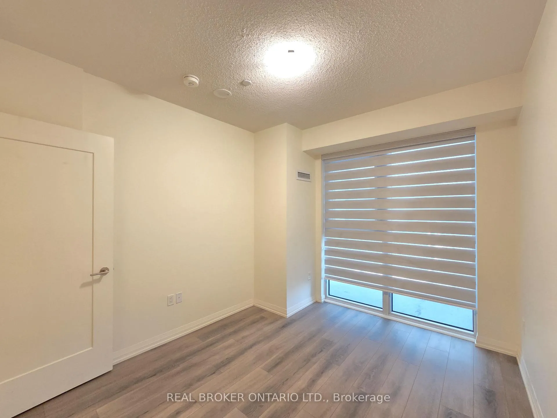 Photo 10 of Unit 618, 9000 Jane Street, Vaughan, Concord — HOMEH