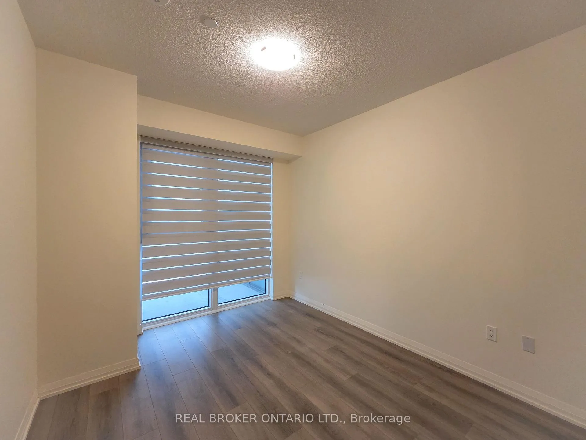 Photo 11 of Unit 618, 9000 Jane Street, Vaughan, Concord — HOMEH