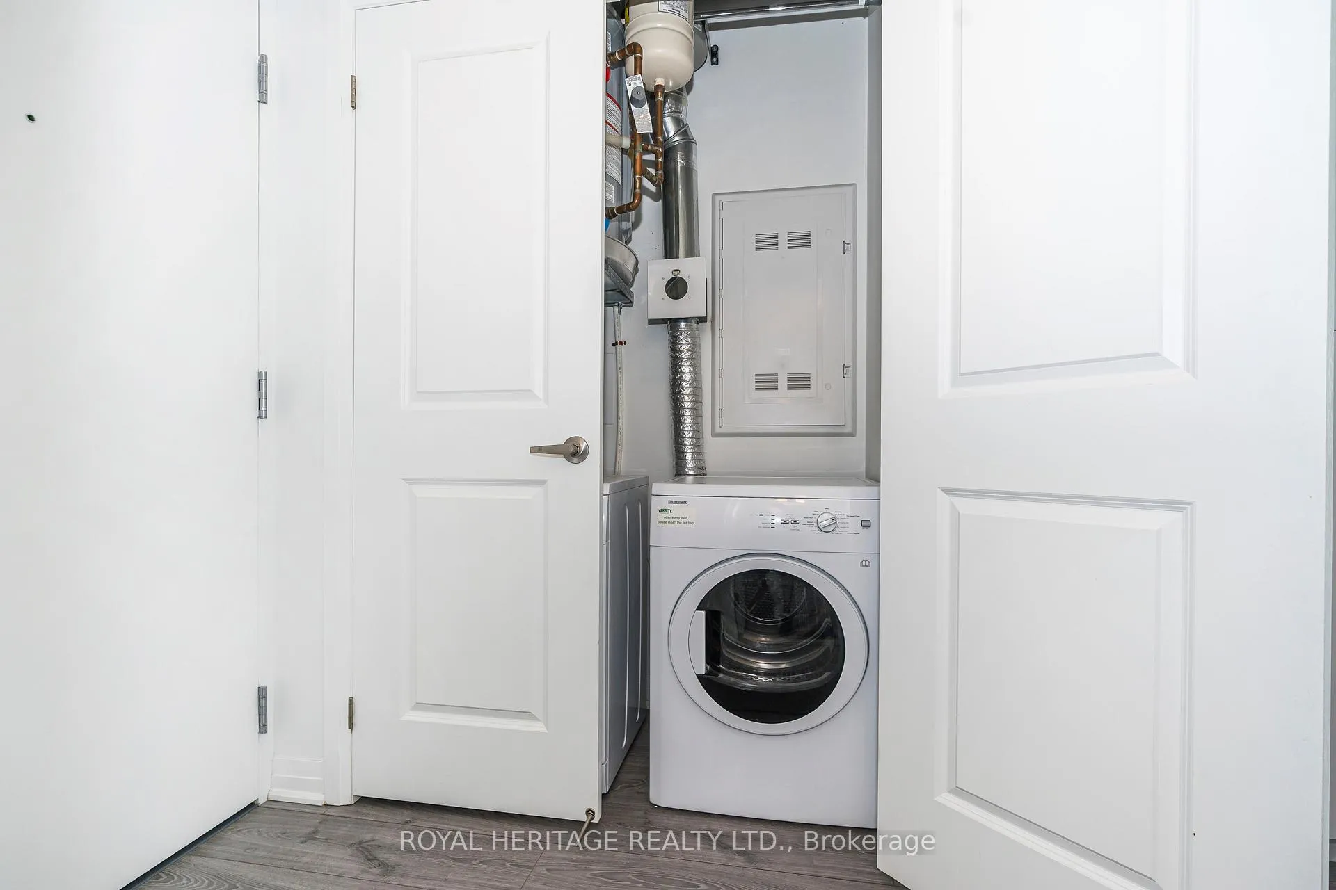 Photo 3 of Unit 614, 1900 Simcoe Street N, Oshawa, Samac — HOMEH