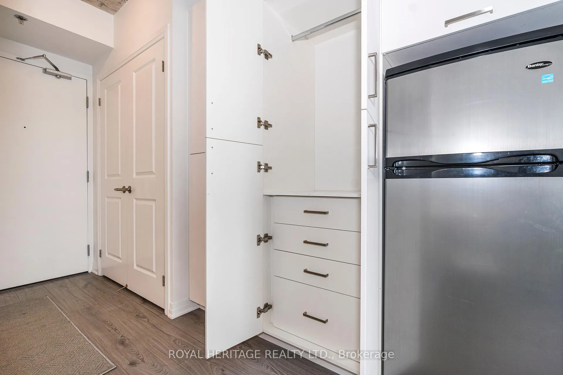 Photo 6 of Unit 614, 1900 Simcoe Street N, Oshawa, Samac — HOMEH