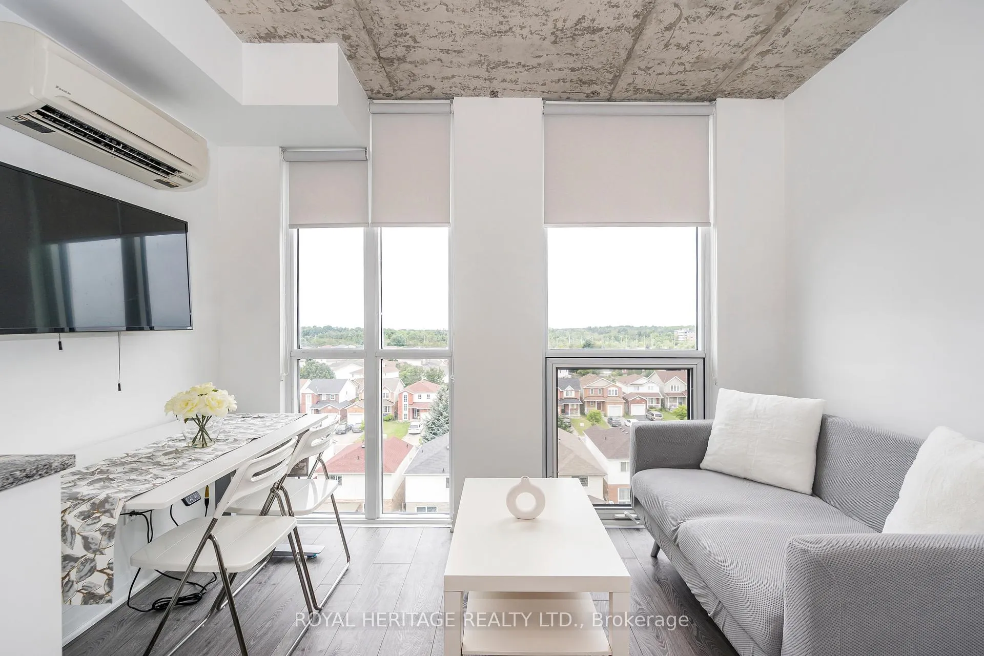 Photo 12 of Unit 614, 1900 Simcoe Street N, Oshawa, Samac — HOMEH