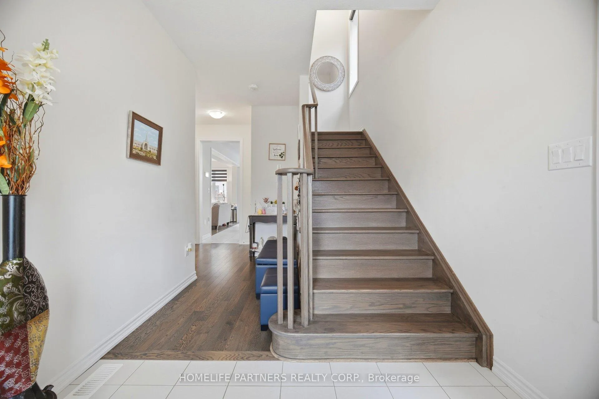 Photo 9 of 64 Lise Lane, Haldimand — HOMEH