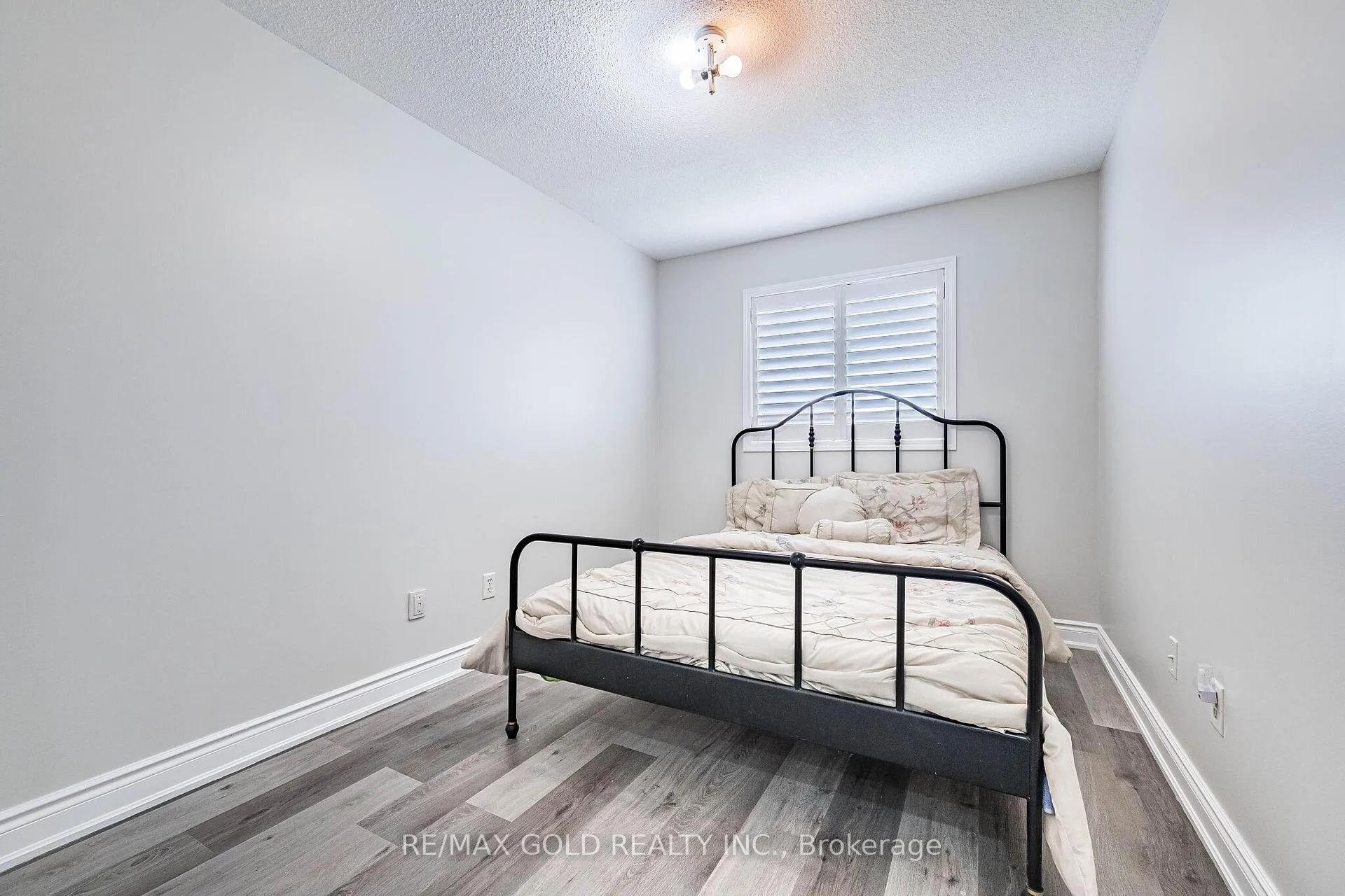 Photo 21 of 89 Cadillac Crescent, Brampton, Fletcher's Meadow — HOMEH