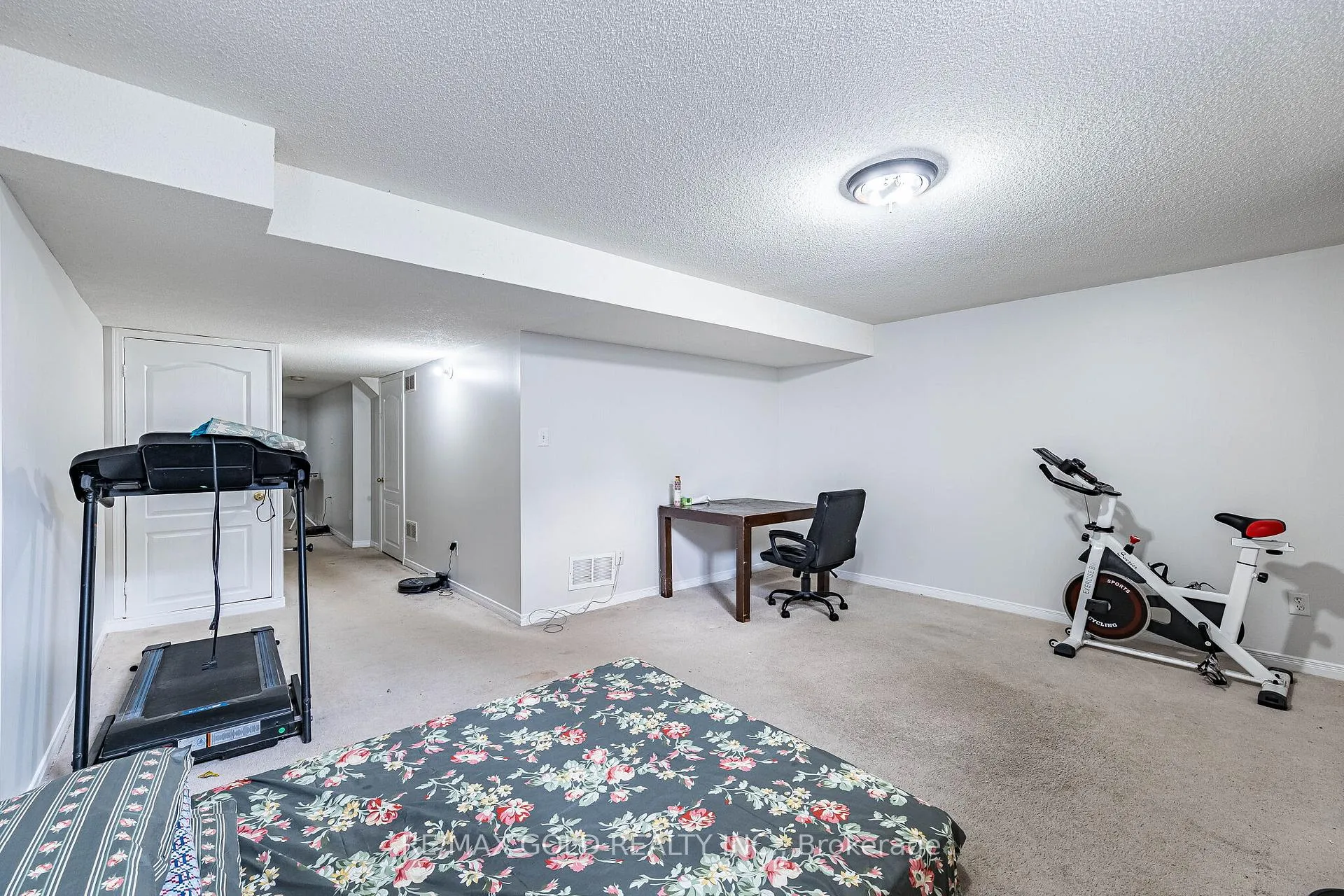 Photo 29 of 89 Cadillac Crescent, Brampton, Fletcher's Meadow — HOMEH