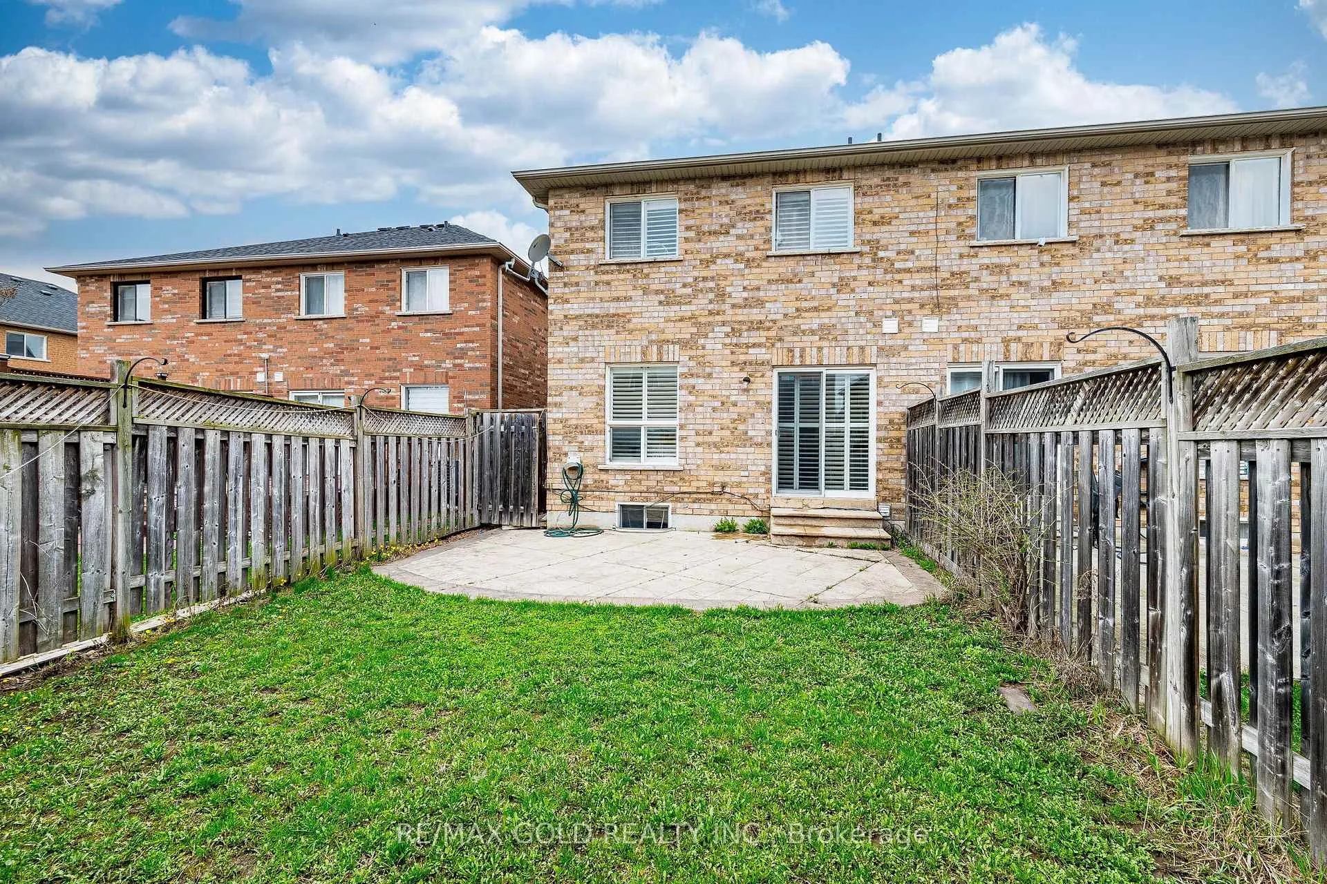 Photo 32 of 89 Cadillac Crescent, Brampton, Fletcher's Meadow — HOMEH