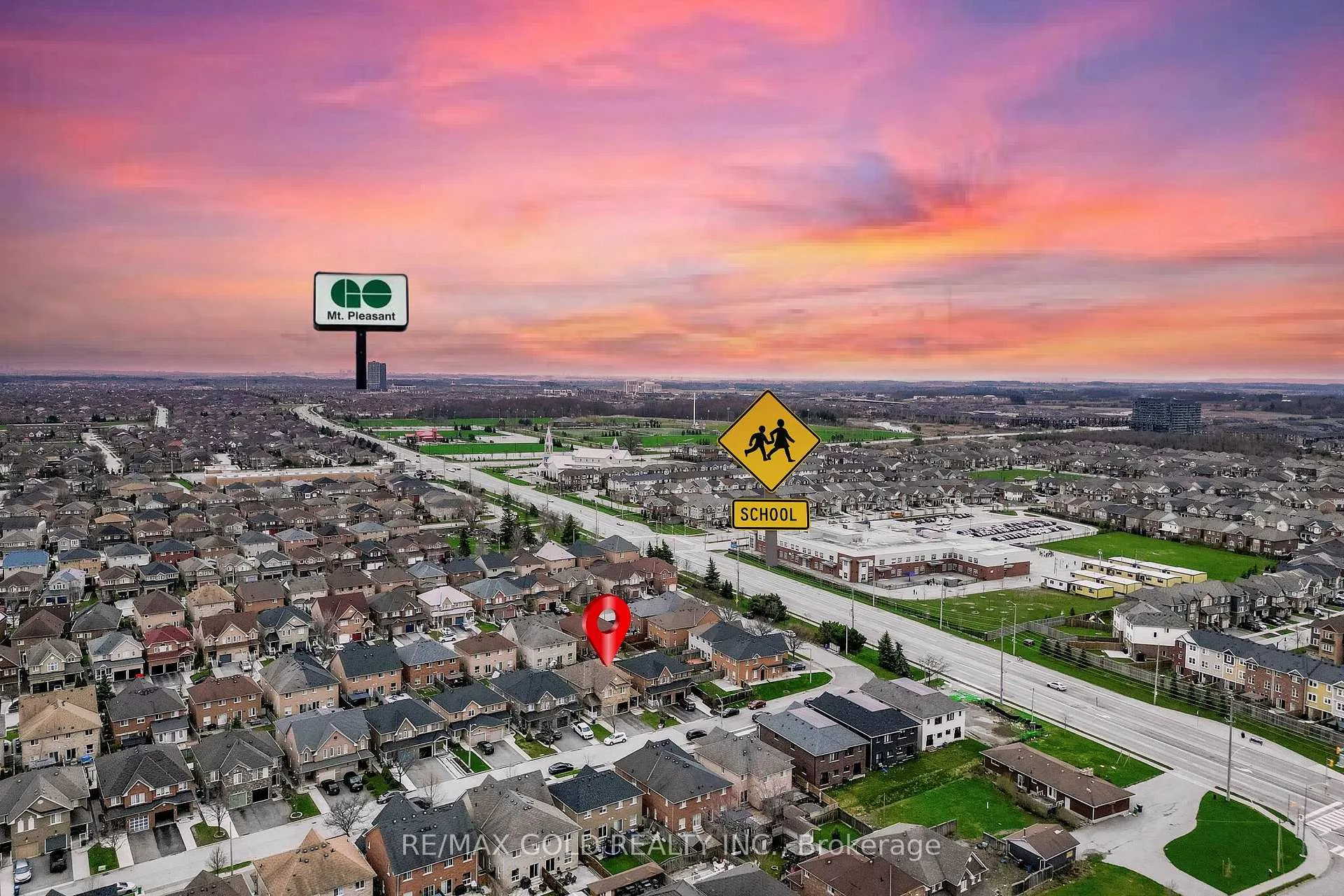 Photo 36 of 89 Cadillac Crescent, Brampton, Fletcher's Meadow — HOMEH