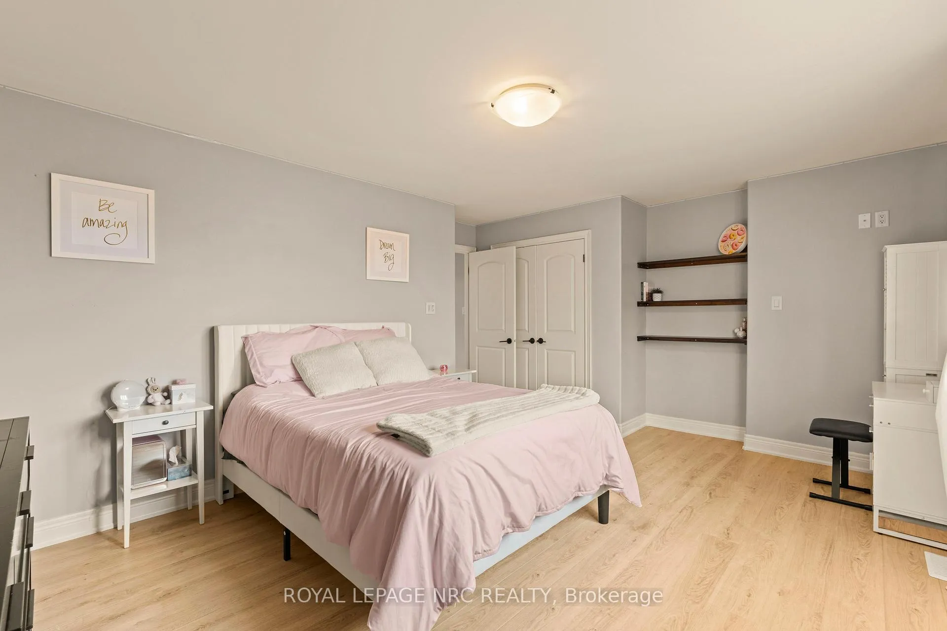 Photo 28 of 63 Terrace Drive, Grimsby, Grimsby East — HOMEH