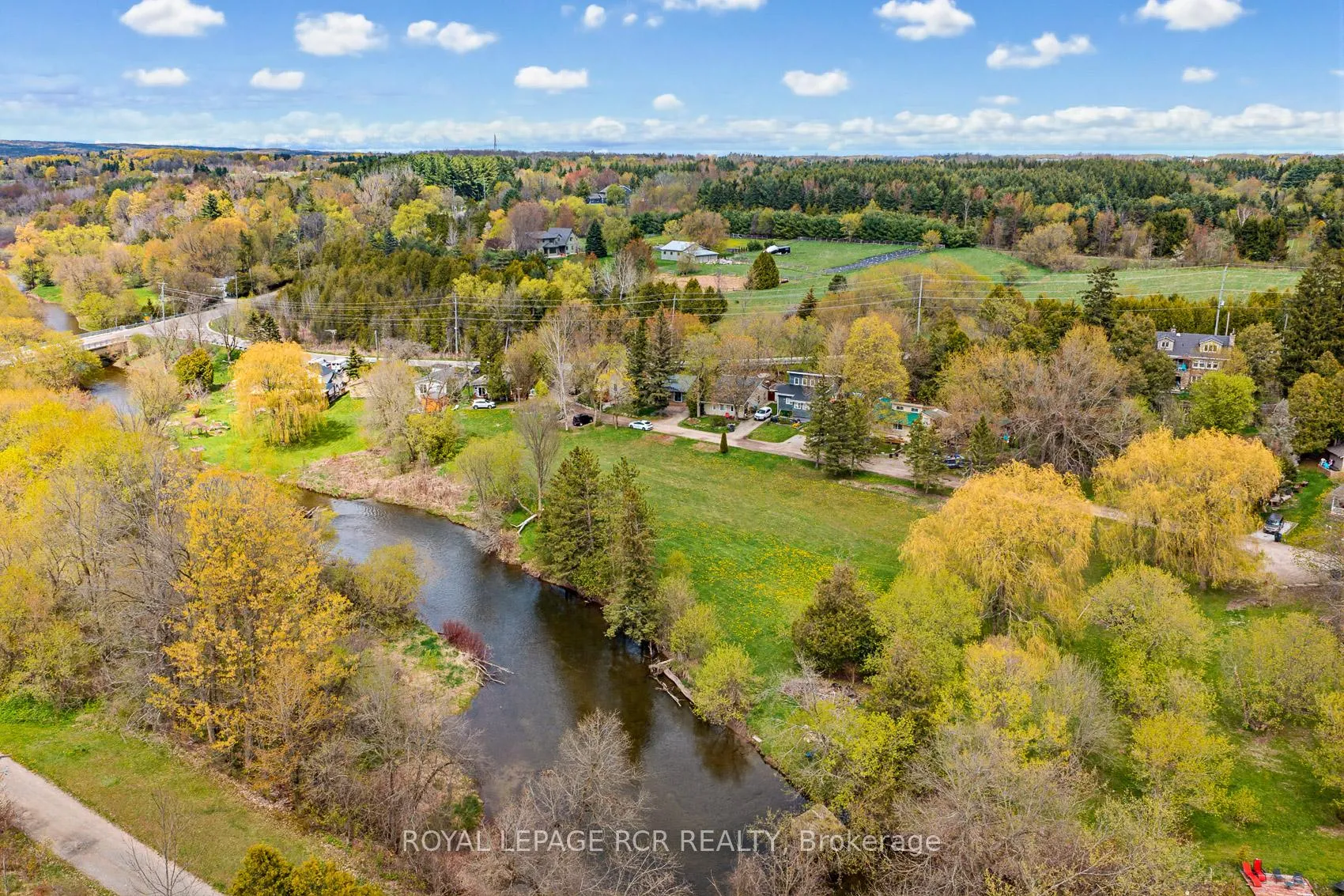 Photo 3 of 13 Old Pavilion Road, Caledon, Rural Caledon — HOMEH