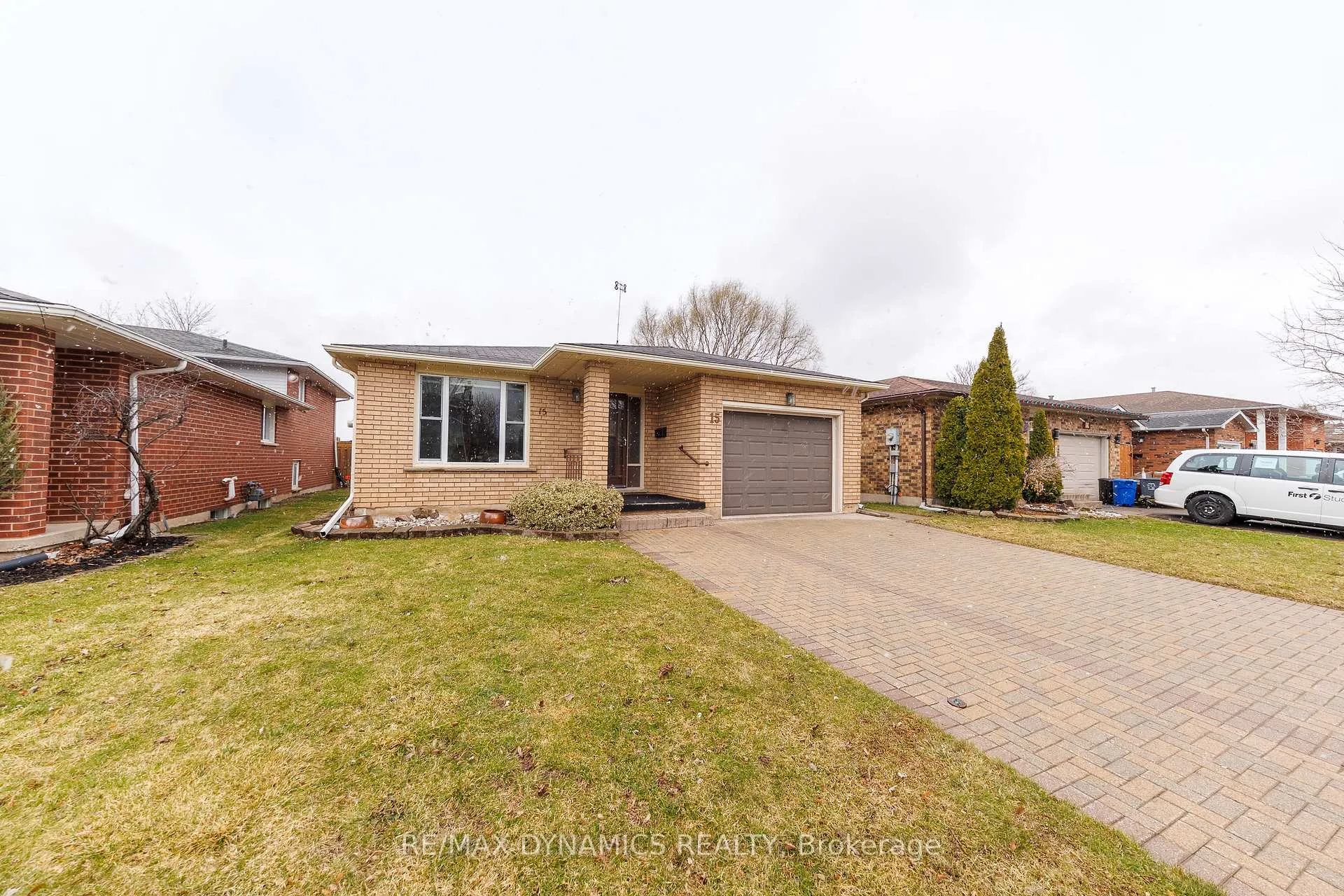 Photo 20 of 15 Rollins Drive, Welland, N. Welland — HOMEH