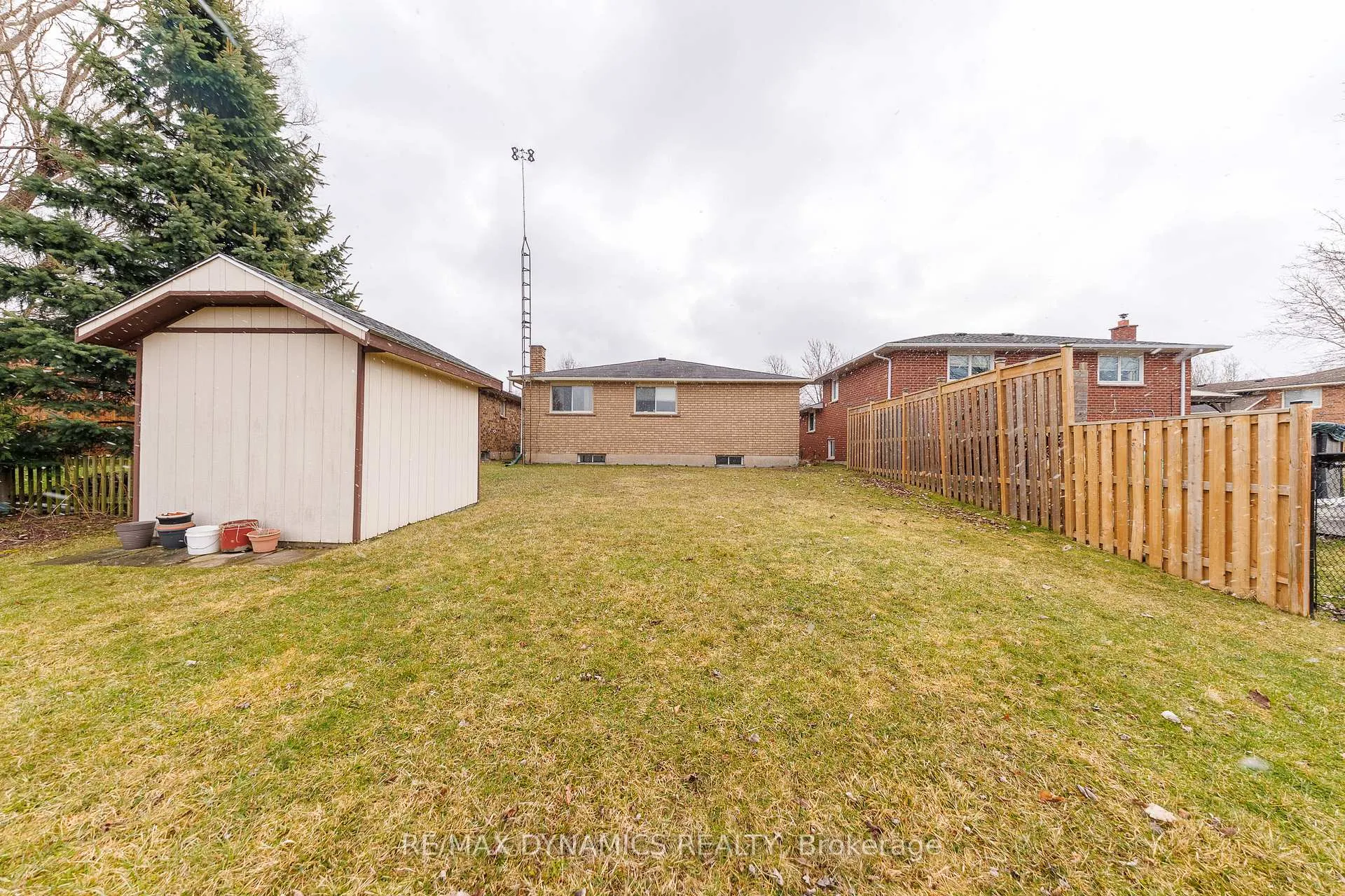 Photo 22 of 15 Rollins Drive, Welland, N. Welland — HOMEH
