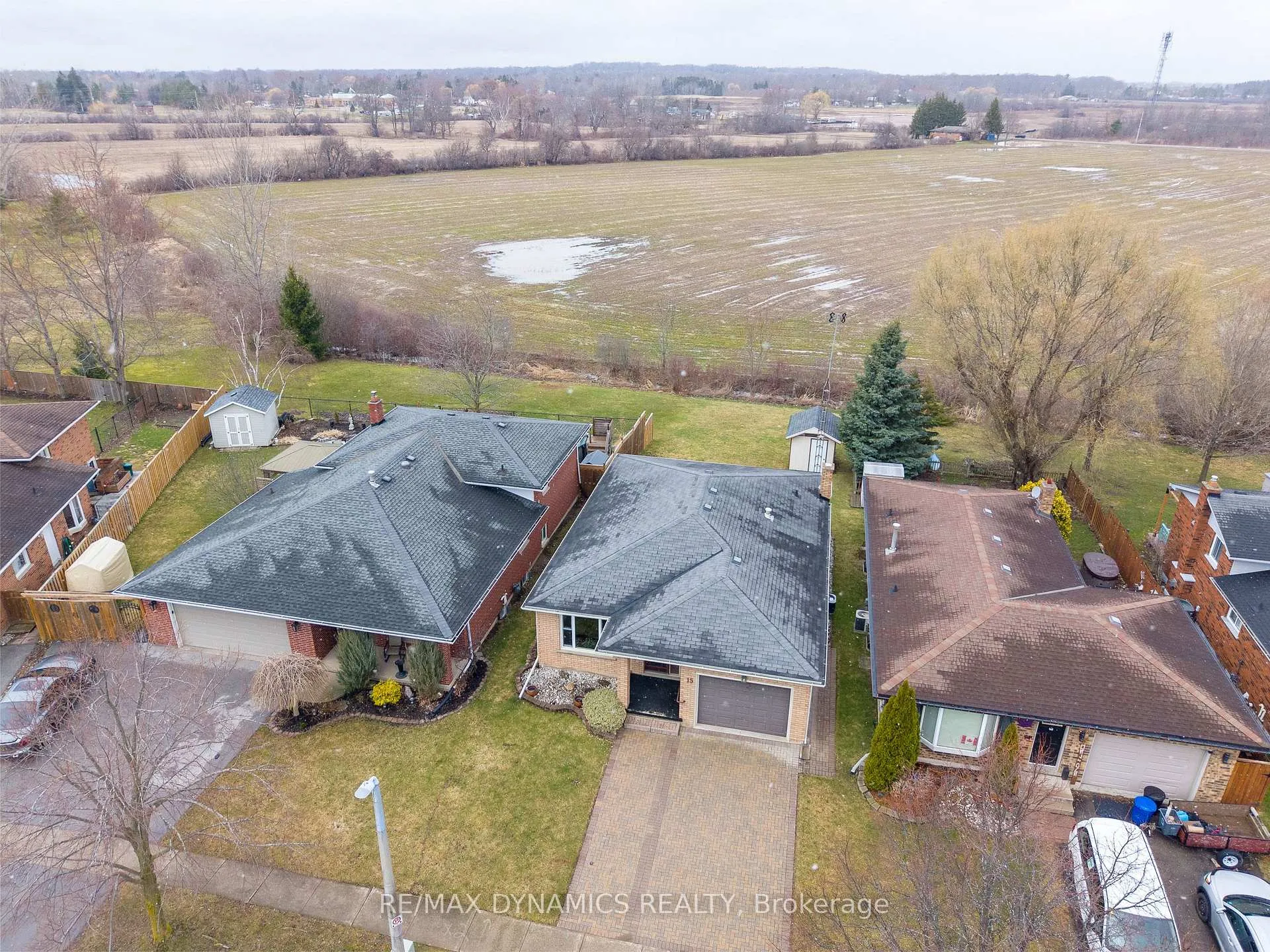 Photo 28 of 15 Rollins Drive, Welland, N. Welland — HOMEH