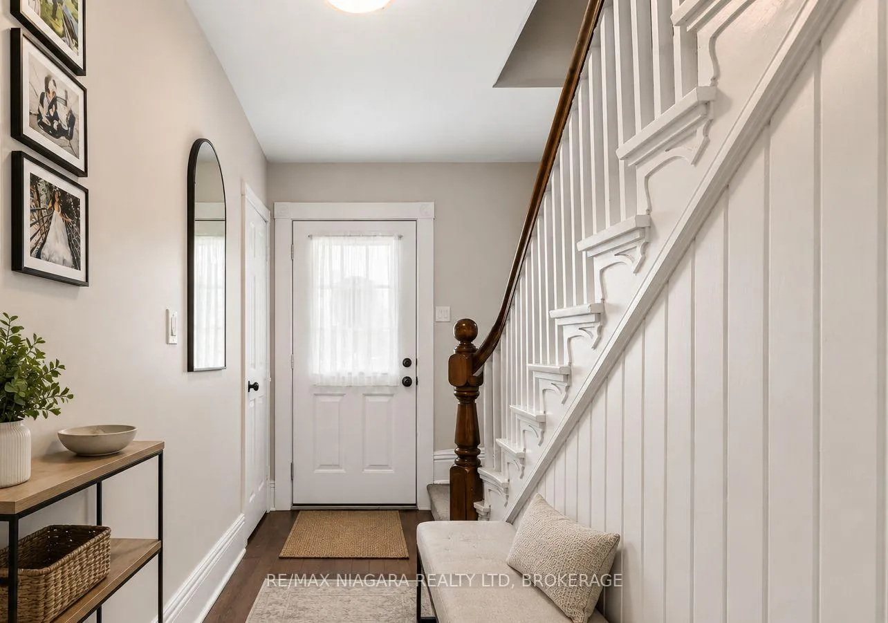 Photo 6 of 85 Maple St Street, St. Catharines, Downtown — HOMEH