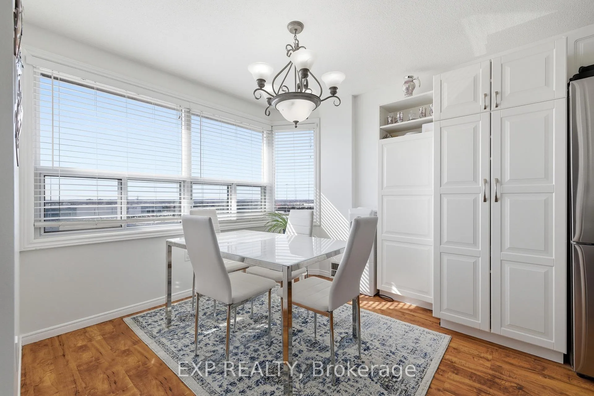 Photo 11 of Unit 1004, 200 Jamieson Parkway, Cambridge — HOMEH