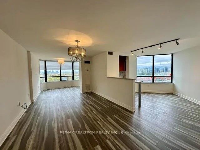 Photo 4 of Unit 1503, 7440 Bathurst Street, Vaughan, Brownridge — HOMEH