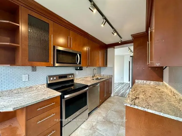 Photo 9 of Unit 1503, 7440 Bathurst Street, Vaughan, Brownridge — HOMEH