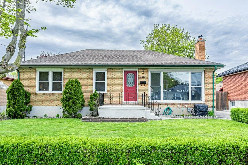 Photo 2 of 165 Ellsworth Crescent, London, East O — HOMEH