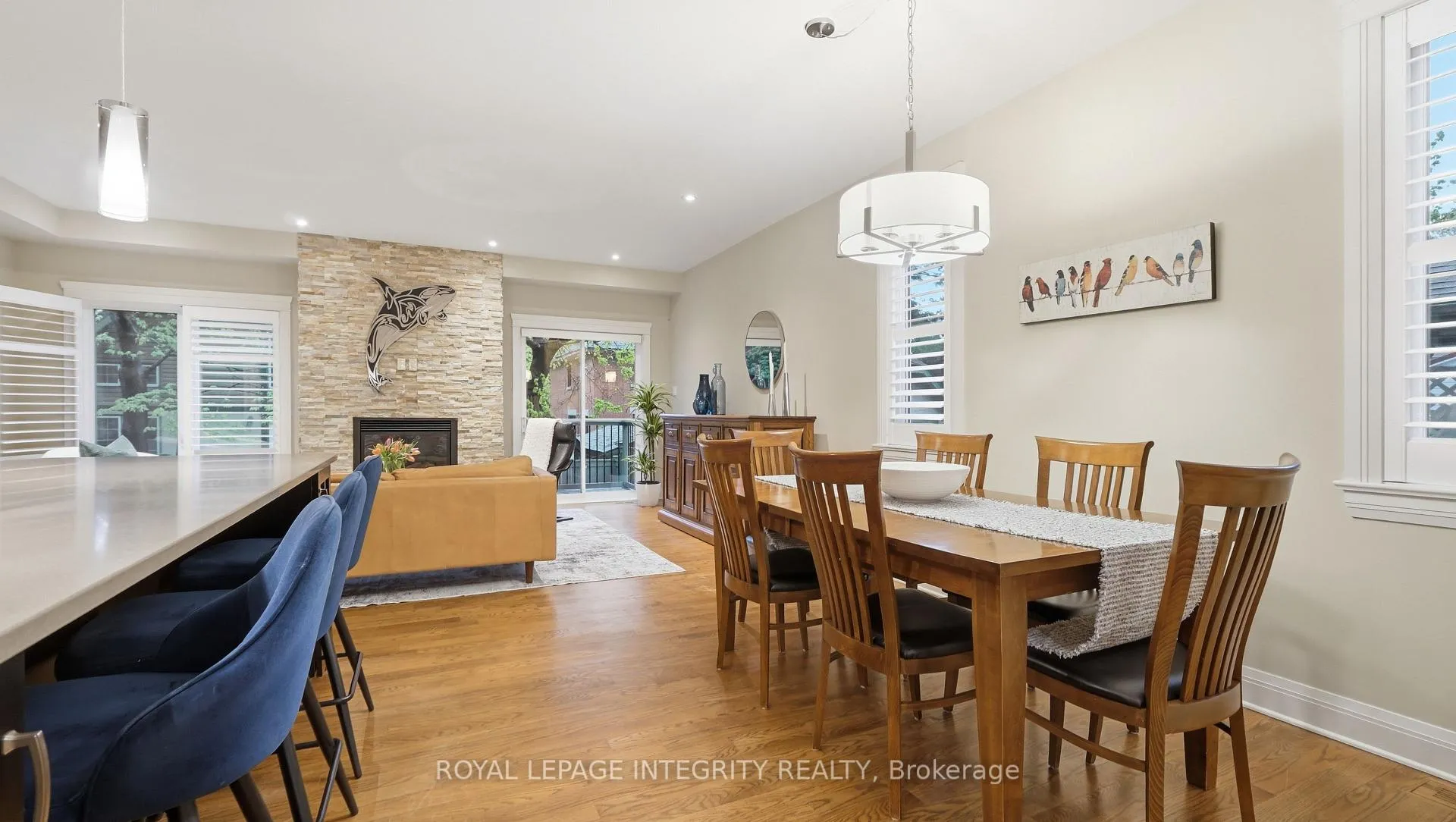 Photo 5 of 142 Faraday Street, Ottawa, Ottawa West — HOMEH