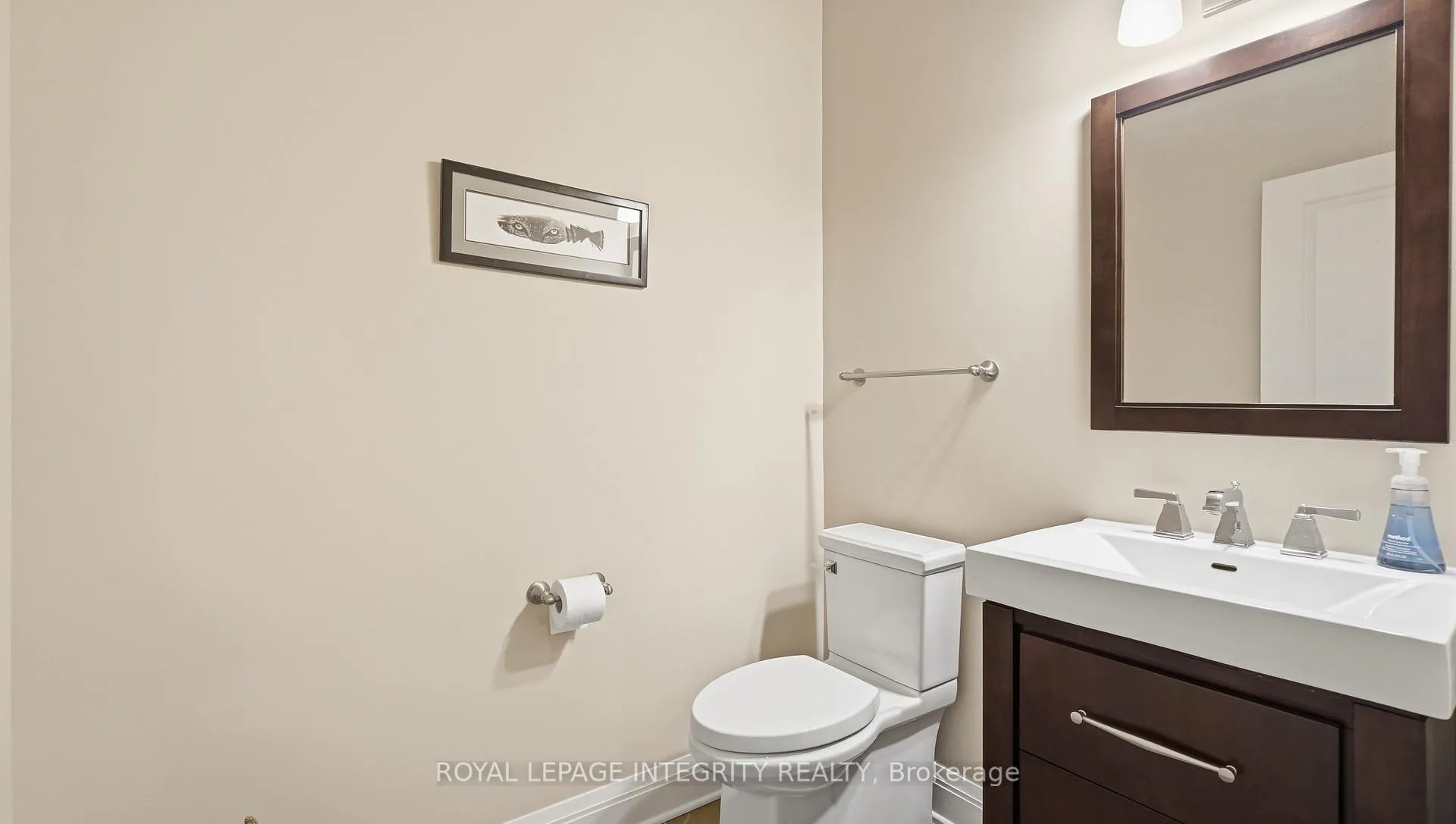 Photo 13 of 142 Faraday Street, Ottawa, Ottawa West — HOMEH