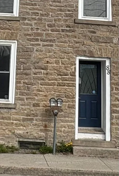 Photo 2 of 88 George Street, Brockville — HOMEH