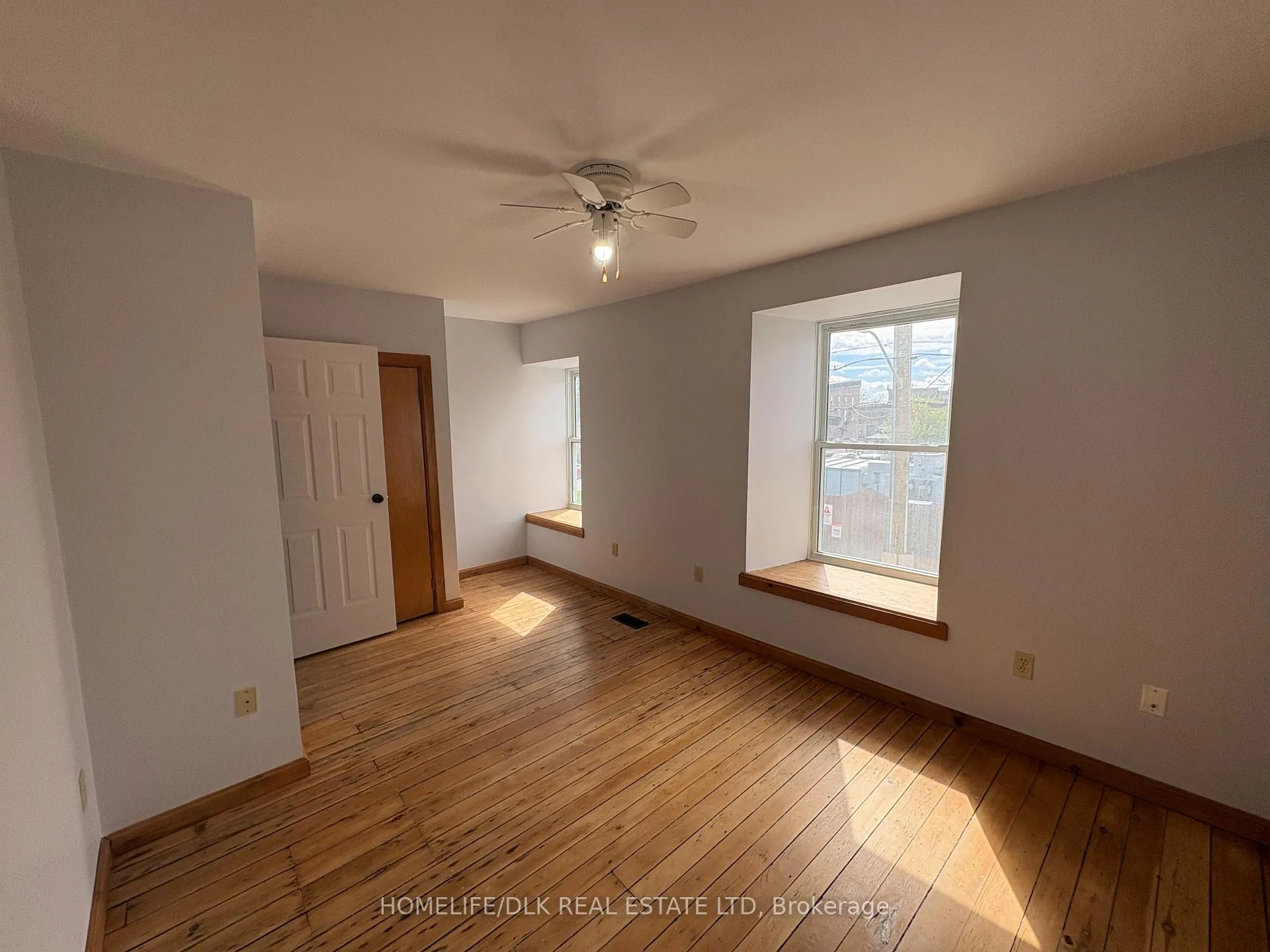 Photo 10 of 88 George Street, Brockville — HOMEH