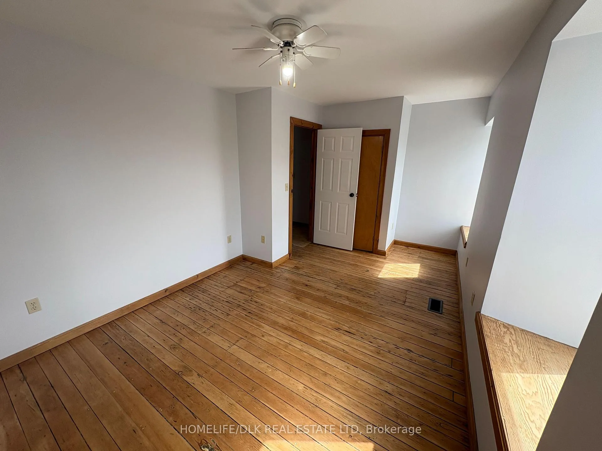 Photo 11 of 88 George Street, Brockville — HOMEH