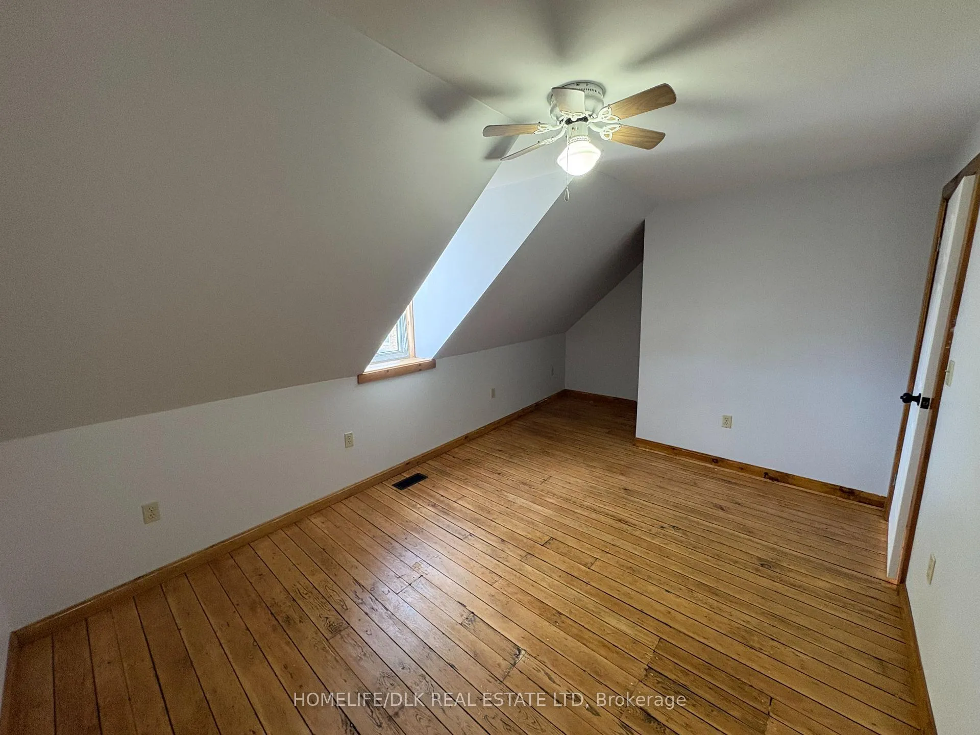Photo 19 of 88 George Street, Brockville — HOMEH