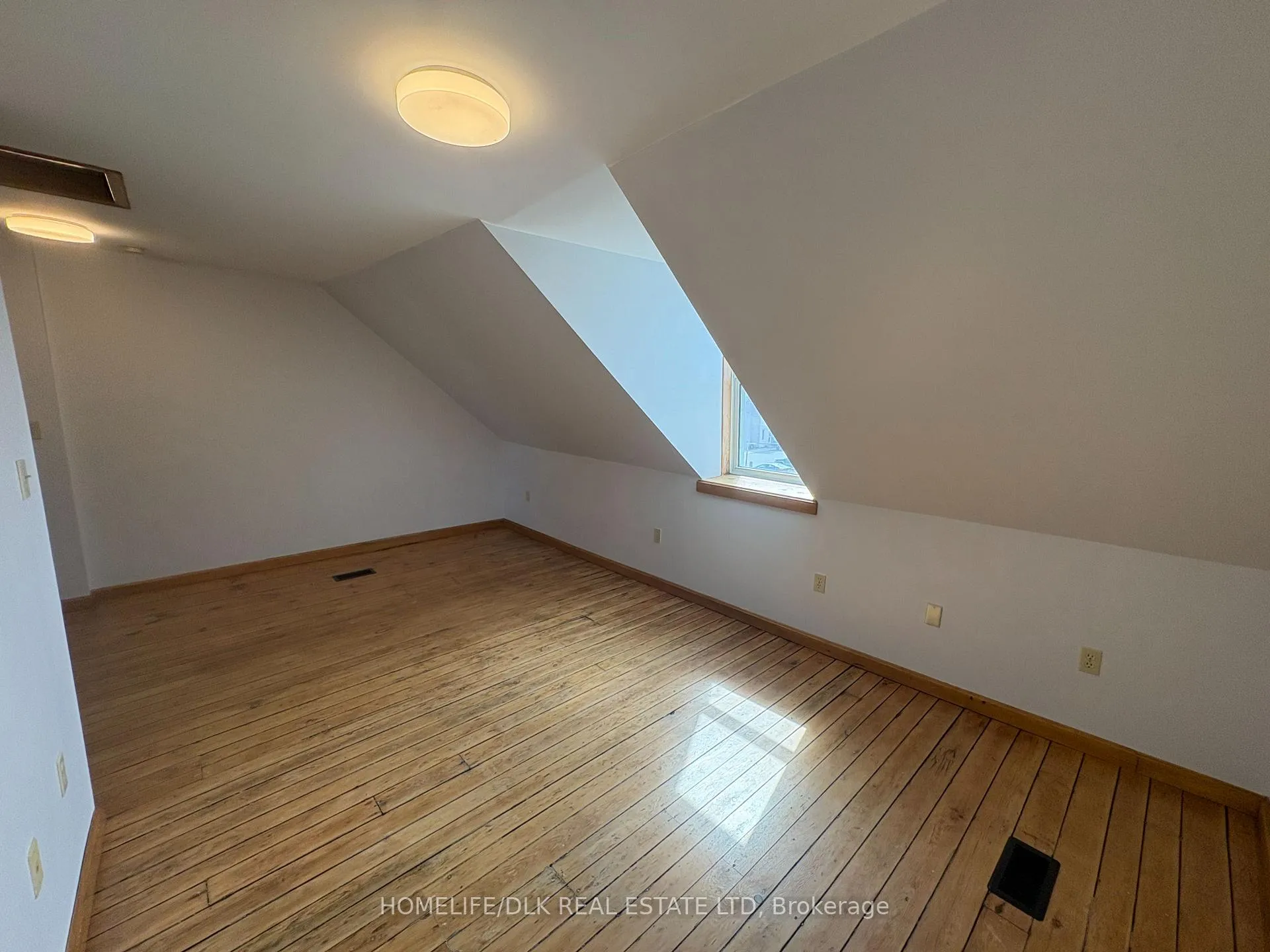 Photo 20 of 88 George Street, Brockville — HOMEH