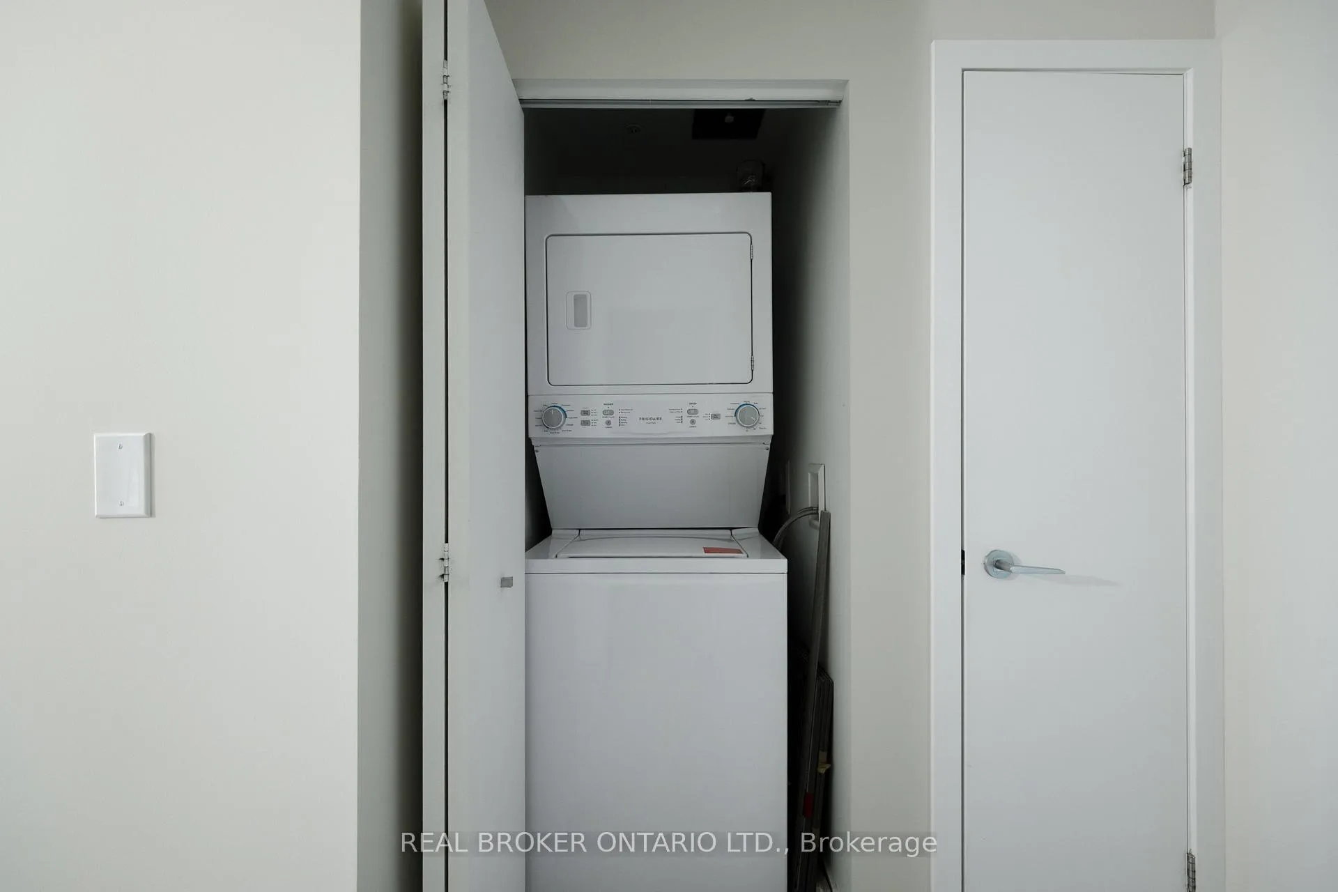 Photo 20 of Unit 909, 69 Lynn Williams Street, Toronto, Niagara — HOMEH