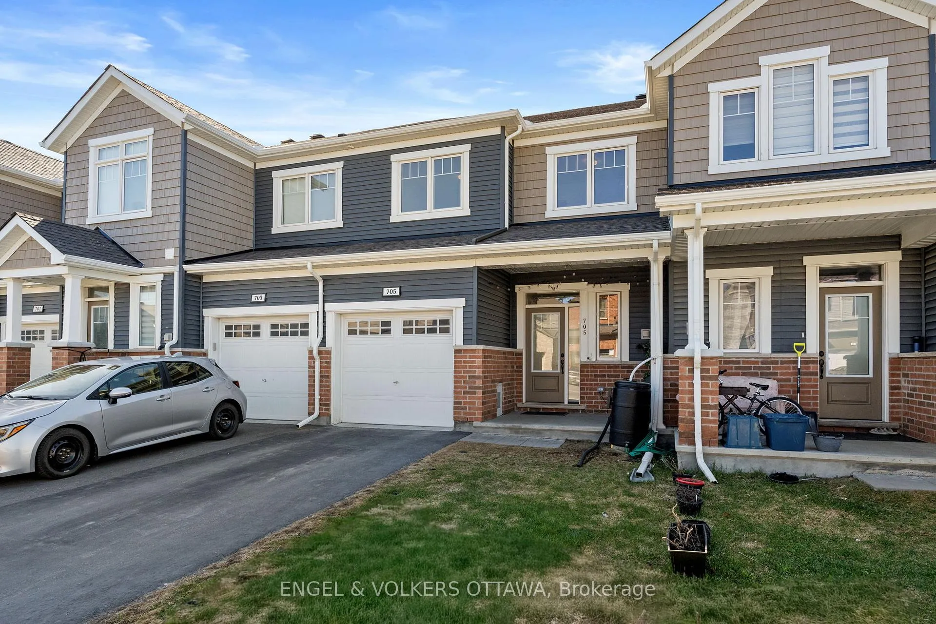 Photo 2 of 705 Perseus Avenue, Ottawa, Barrhaven - Half Moon Bay — HOMEH