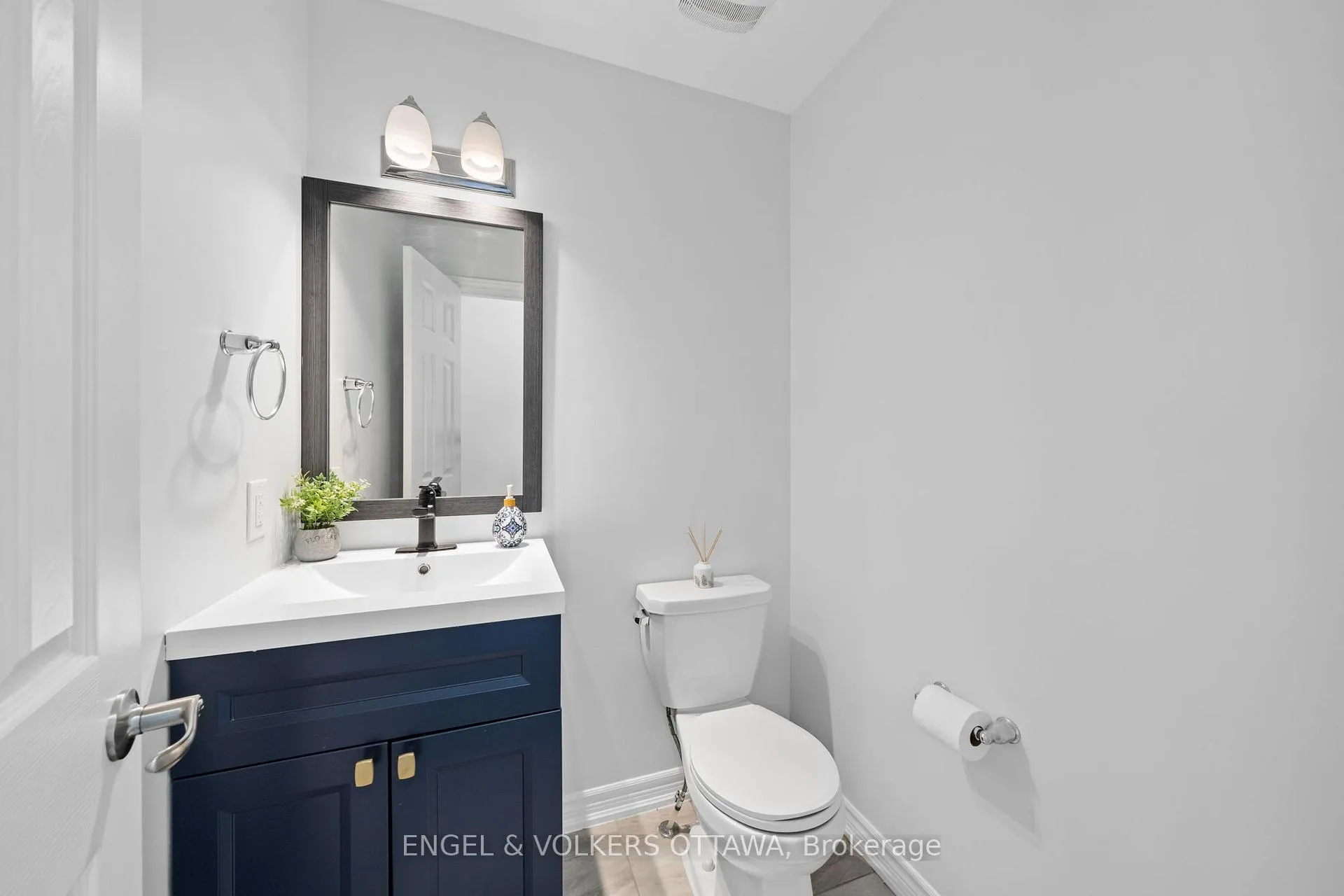 Photo 6 of 705 Perseus Avenue, Ottawa, Barrhaven - Half Moon Bay — HOMEH
