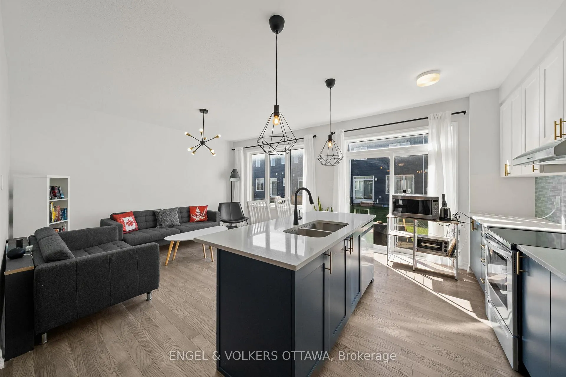 Photo 10 of 705 Perseus Avenue, Ottawa, Barrhaven - Half Moon Bay — HOMEH