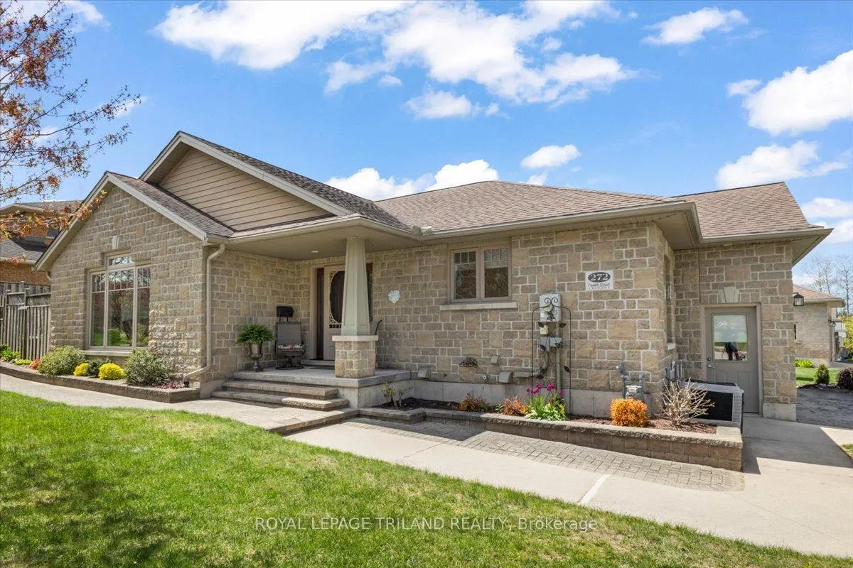 Photo 1 of 272 4th Street Crescent, Hanover — HOMEH