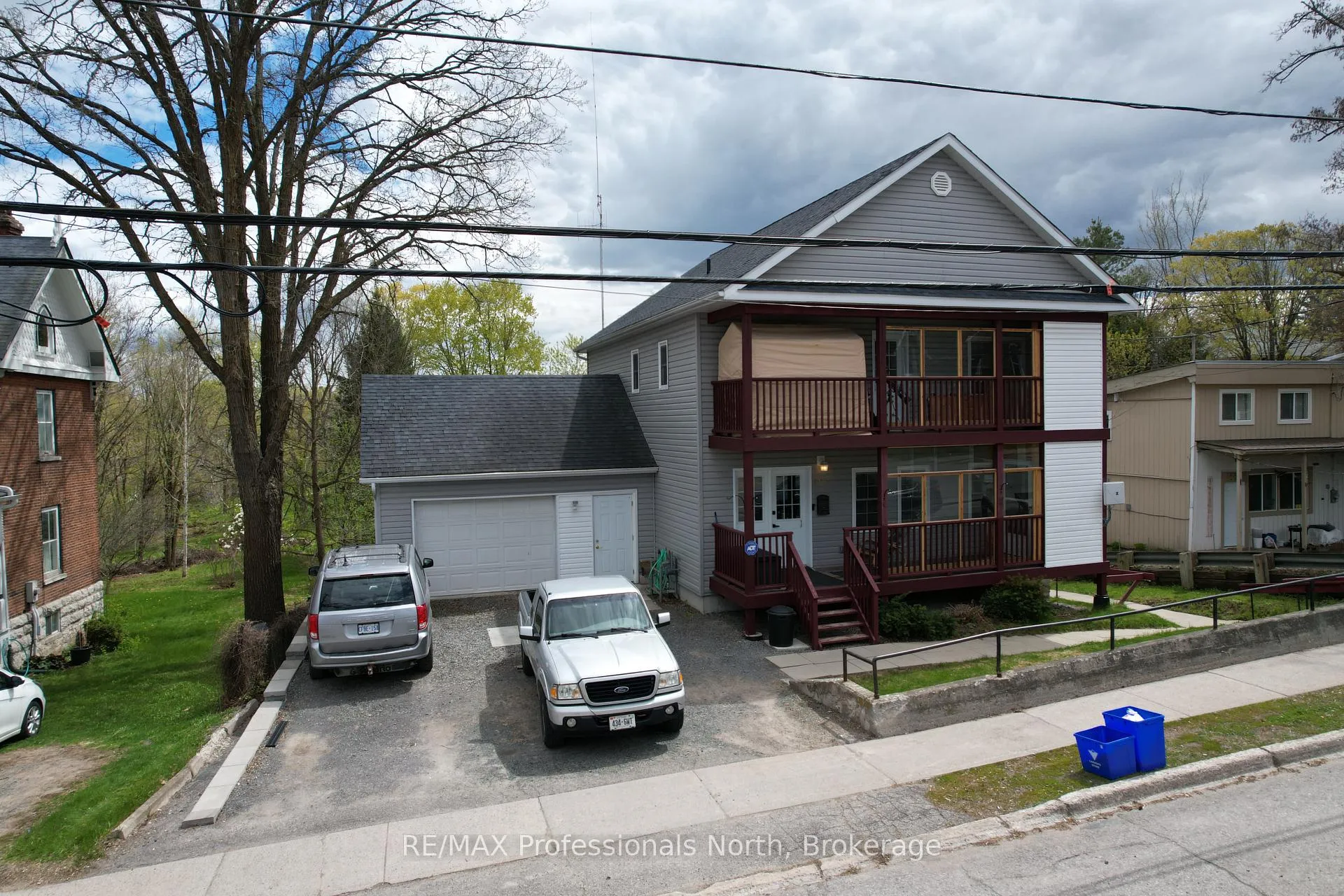 Front of Unit 103B, 103 St Lawrence Street W