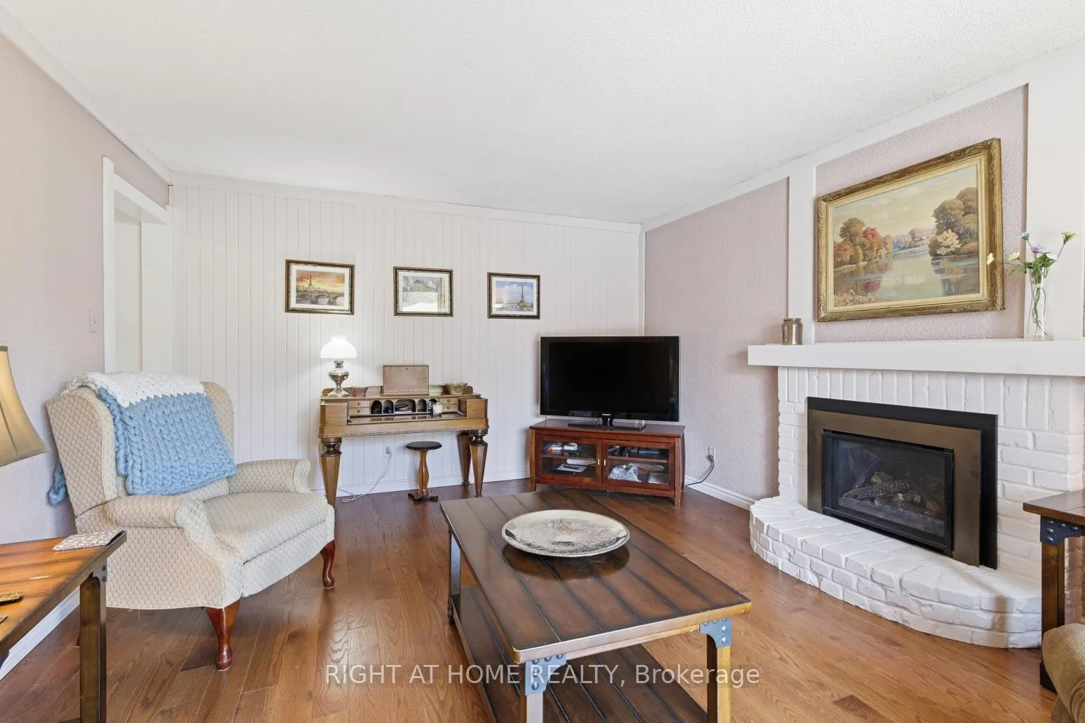 Photo 12 of 20 Tilley Drive, Scarborough, Centennial Scarborough — HOMEH