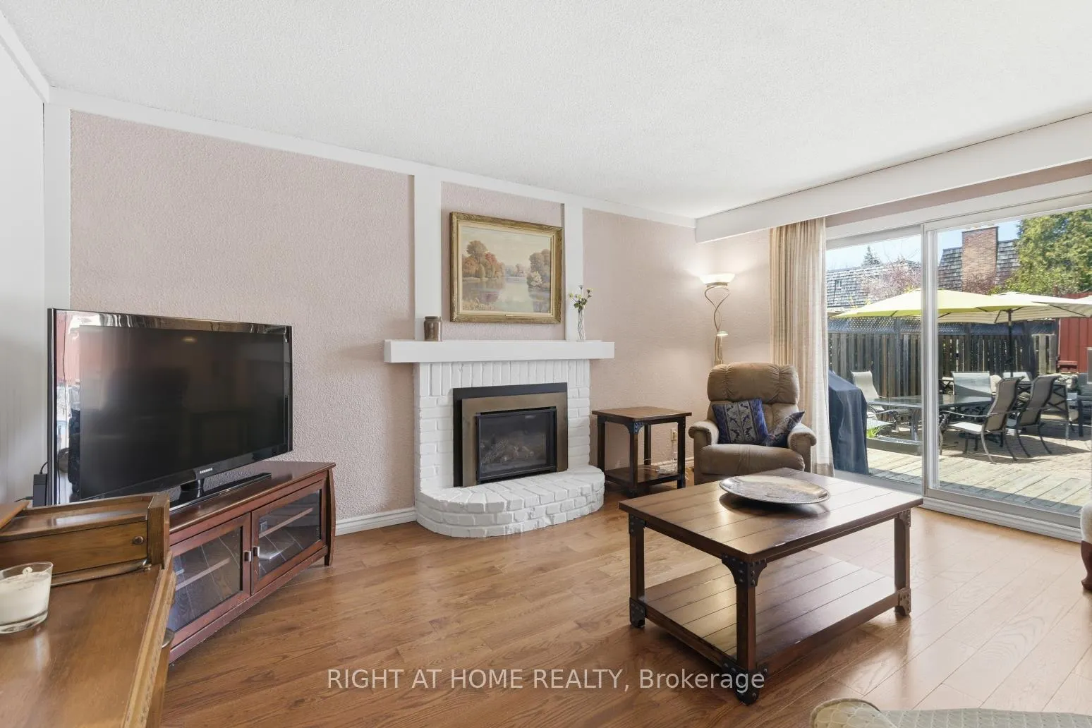 Photo 13 of 20 Tilley Drive, Scarborough, Centennial Scarborough — HOMEH