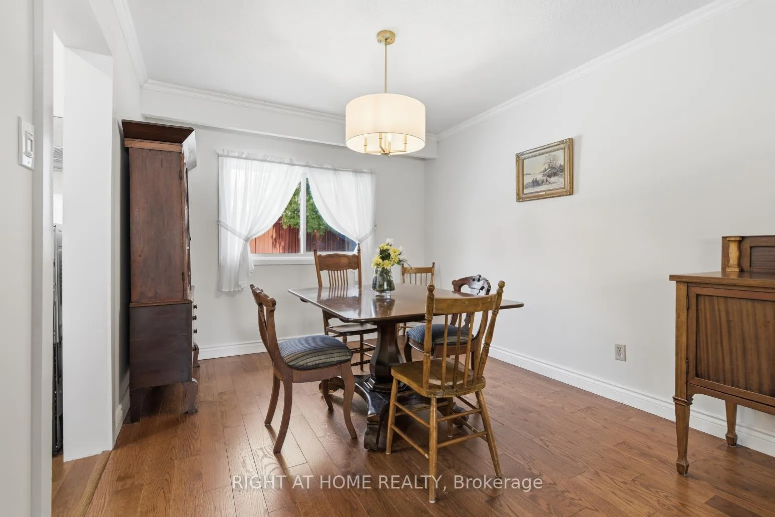 Photo 15 of 20 Tilley Drive, Scarborough, Centennial Scarborough — HOMEH