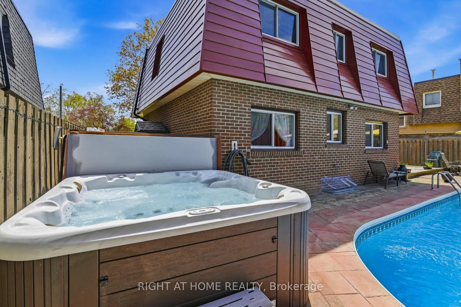 Photo 31 of 20 Tilley Drive, Scarborough, Centennial Scarborough — HOMEH