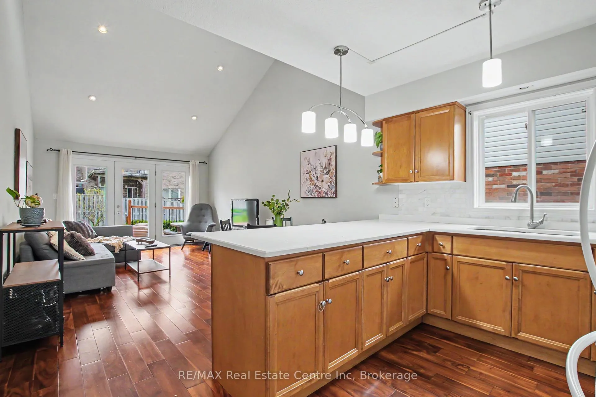 Photo 7 of 9 Washburn Drive, Guelph, Grange Road — HOMEH